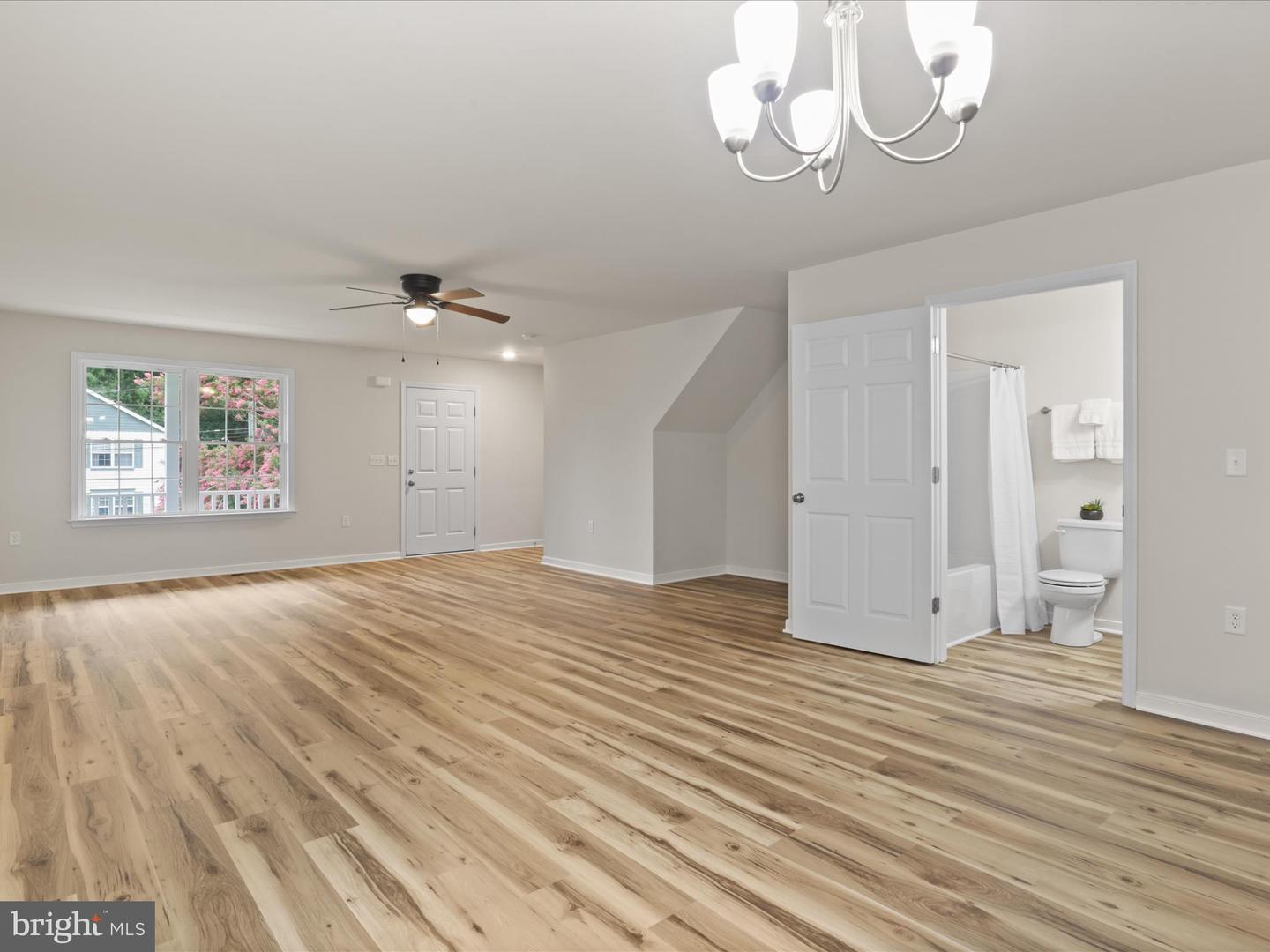 8509 ENGLESIDE ST, ALEXANDRIA, Virginia 22309, 3 Bedrooms Bedrooms, 9 Rooms Rooms,2 BathroomsBathrooms,Residential,For sale,8509 ENGLESIDE ST,VAFX2261994 MLS # VAFX2261994