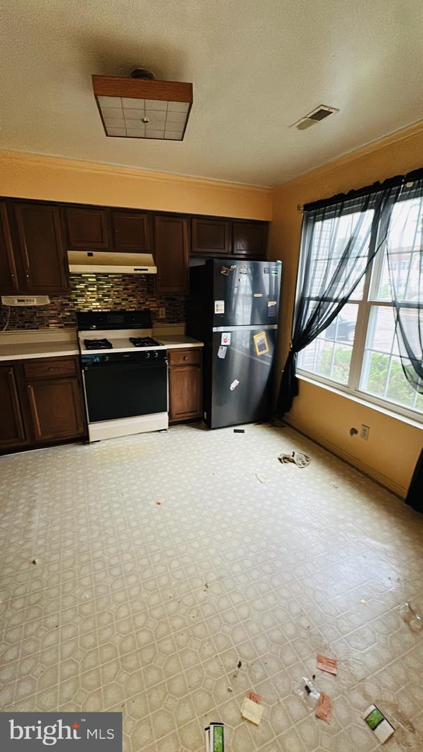 2117 FORT DONELSON CT, DUMFRIES, Virginia 22026, 3 Bedrooms Bedrooms, ,3 BathroomsBathrooms,Residential,For sale,2117 FORT DONELSON CT,VAPW2101786 MLS # VAPW2101786