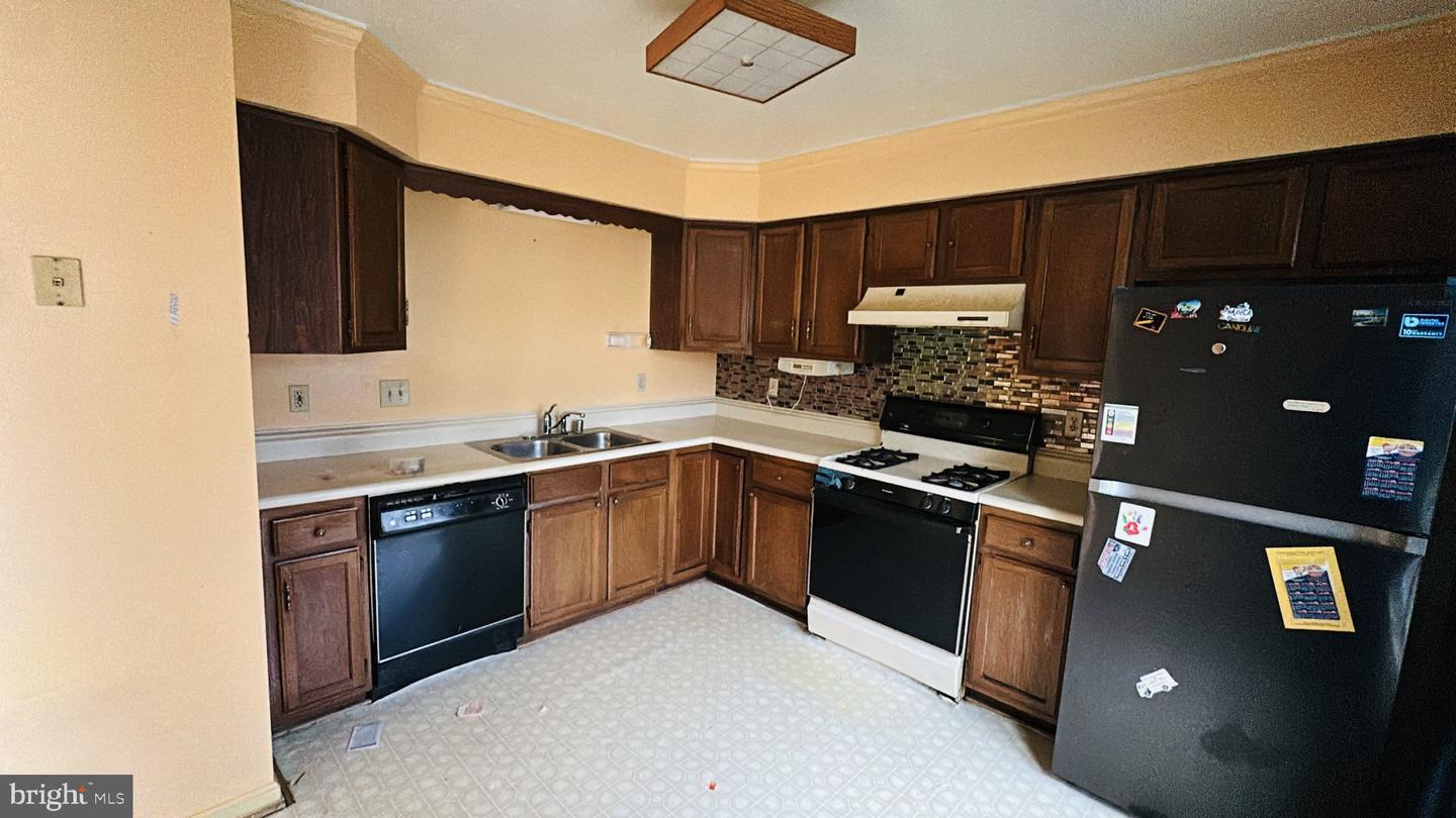 2117 FORT DONELSON CT, DUMFRIES, Virginia 22026, 3 Bedrooms Bedrooms, ,3 BathroomsBathrooms,Residential,For sale,2117 FORT DONELSON CT,VAPW2101786 MLS # VAPW2101786