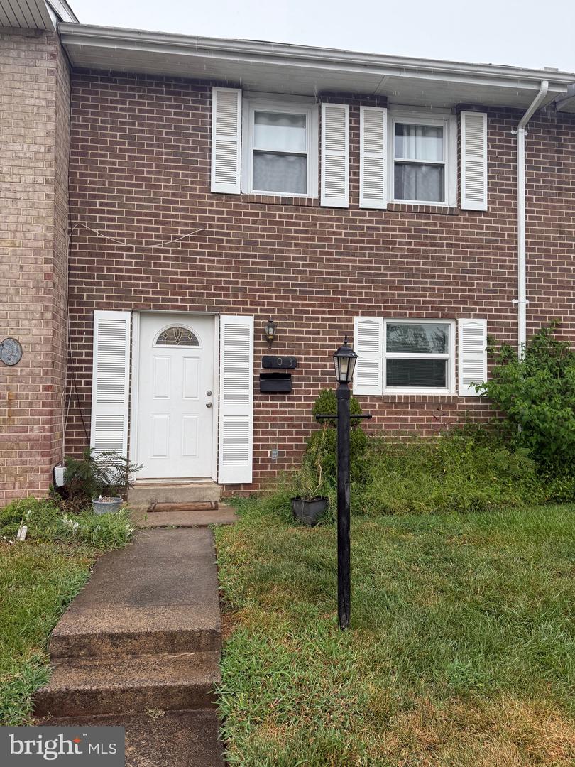703 S CONCORD CT, STERLING, Virginia 20164, 3 Bedrooms Bedrooms, ,1 BathroomBathrooms,Residential,For sale,703 S CONCORD CT,VALO2104820 MLS # VALO2104820