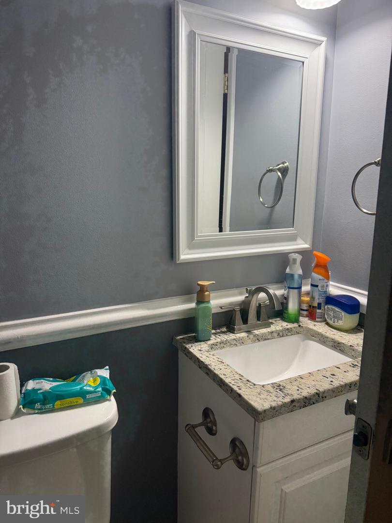 703 S CONCORD CT, STERLING, Virginia 20164, 3 Bedrooms Bedrooms, ,1 BathroomBathrooms,Residential,For sale,703 S CONCORD CT,VALO2104820 MLS # VALO2104820