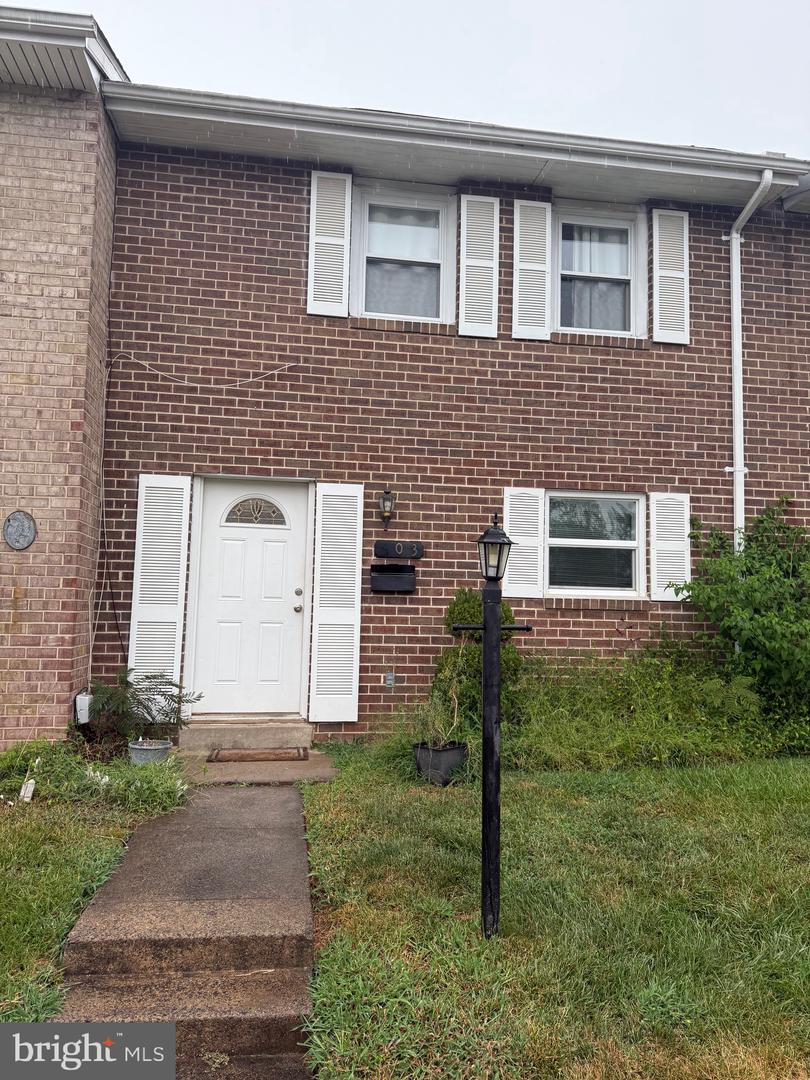 703 S CONCORD CT, STERLING, Virginia 20164, 3 Bedrooms Bedrooms, ,1 BathroomBathrooms,Residential,For sale,703 S CONCORD CT,VALO2104820 MLS # VALO2104820