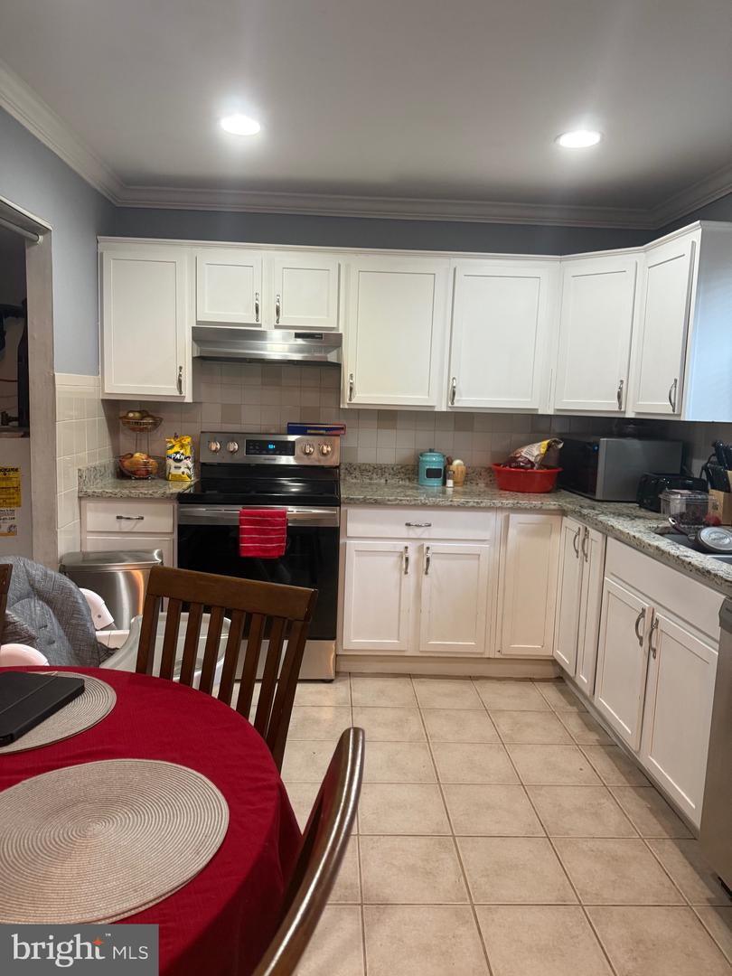 703 S CONCORD CT, STERLING, Virginia 20164, 3 Bedrooms Bedrooms, ,1 BathroomBathrooms,Residential,For sale,703 S CONCORD CT,VALO2104820 MLS # VALO2104820