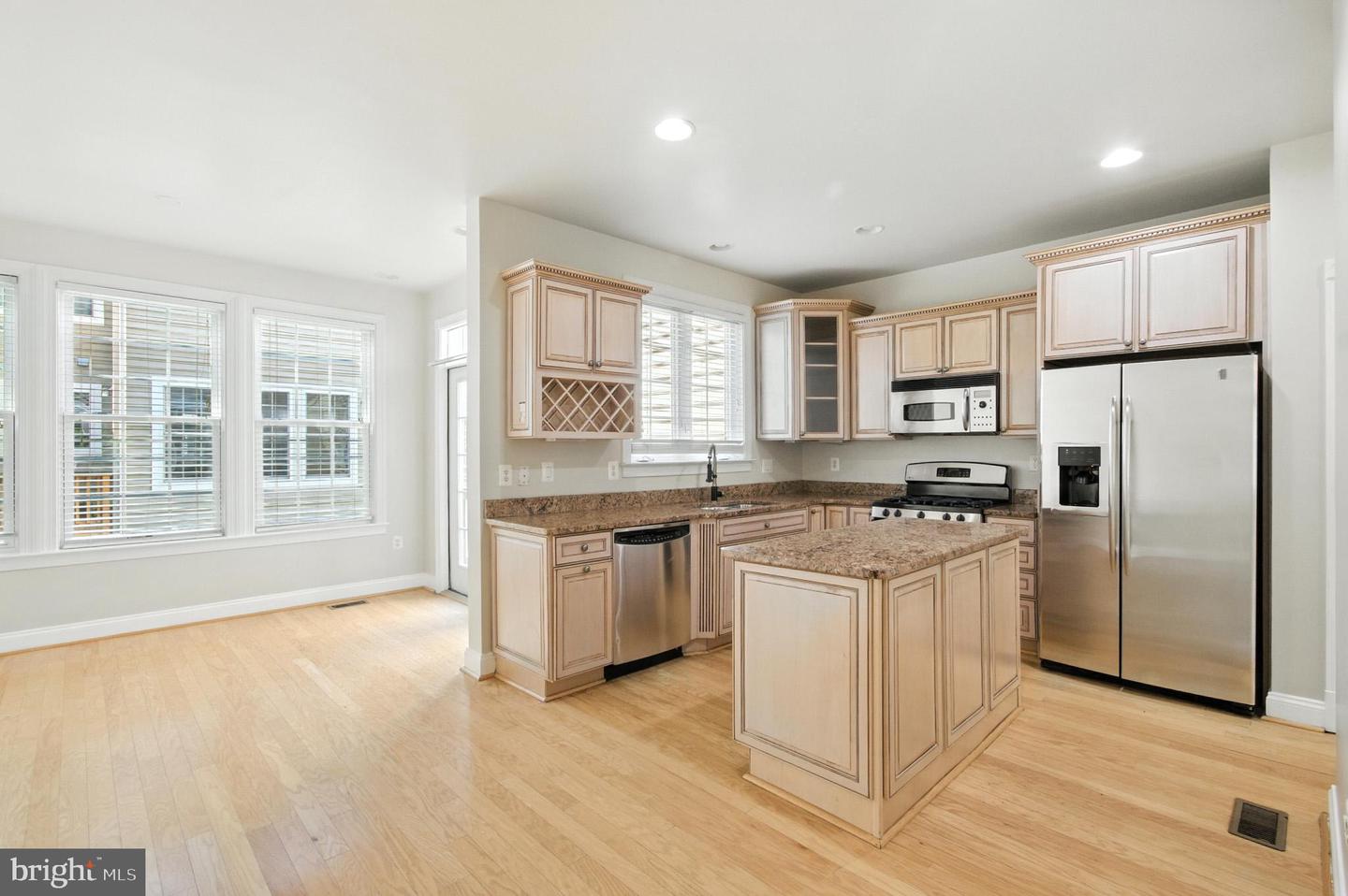 47565 ROYAL BURNHAM TER, STERLING, Virginia 20165, 4 Bedrooms Bedrooms, ,2 BathroomsBathrooms,Residential,For sale,47565 ROYAL BURNHAM TER,VALO2104826 MLS # VALO2104826