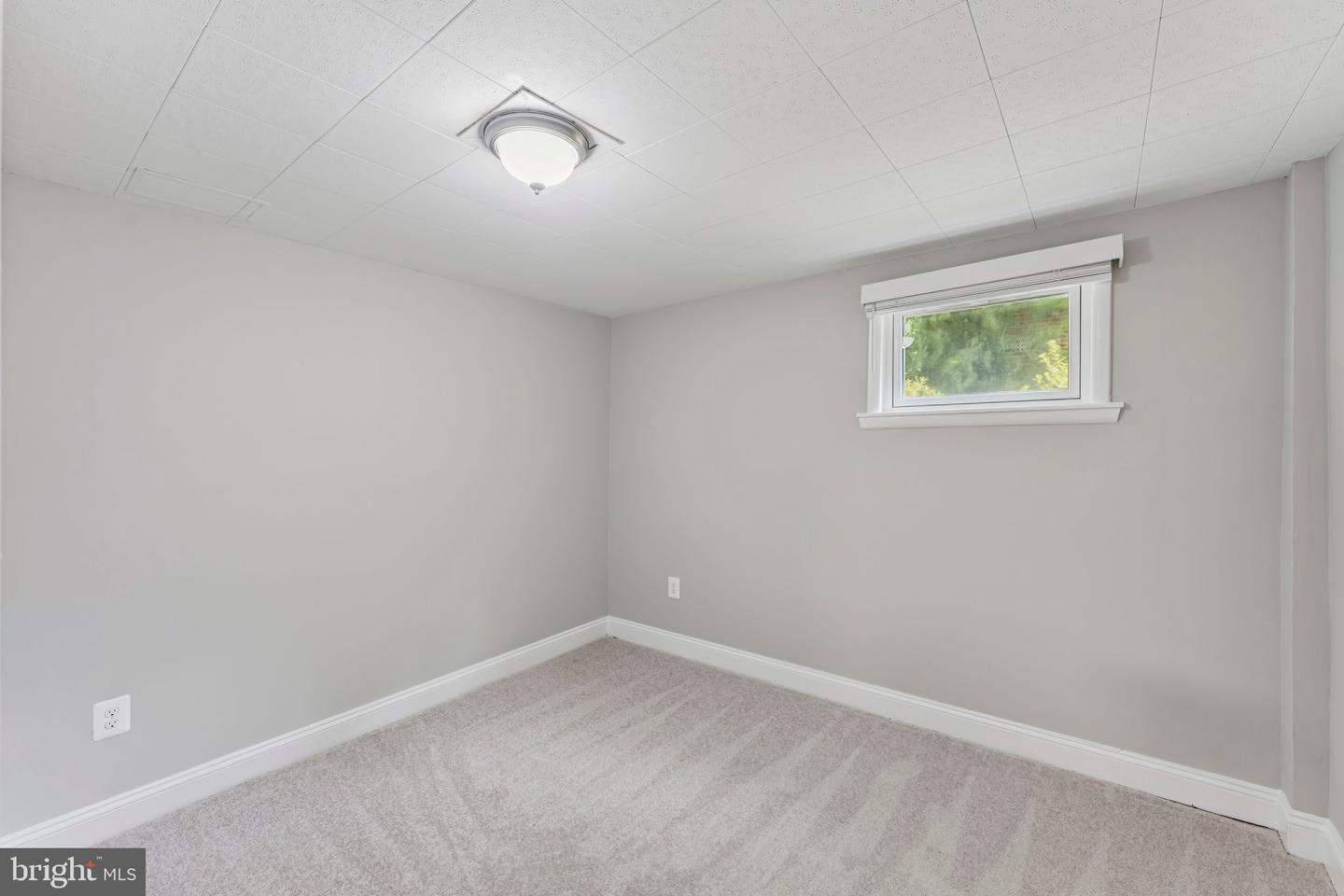 109 FALLS AVE, FALLS CHURCH, Virginia 22046, 3 Bedrooms Bedrooms, ,2 BathroomsBathrooms,Residential,For sale,109 FALLS AVE,VAFA2003224 MLS # VAFA2003224