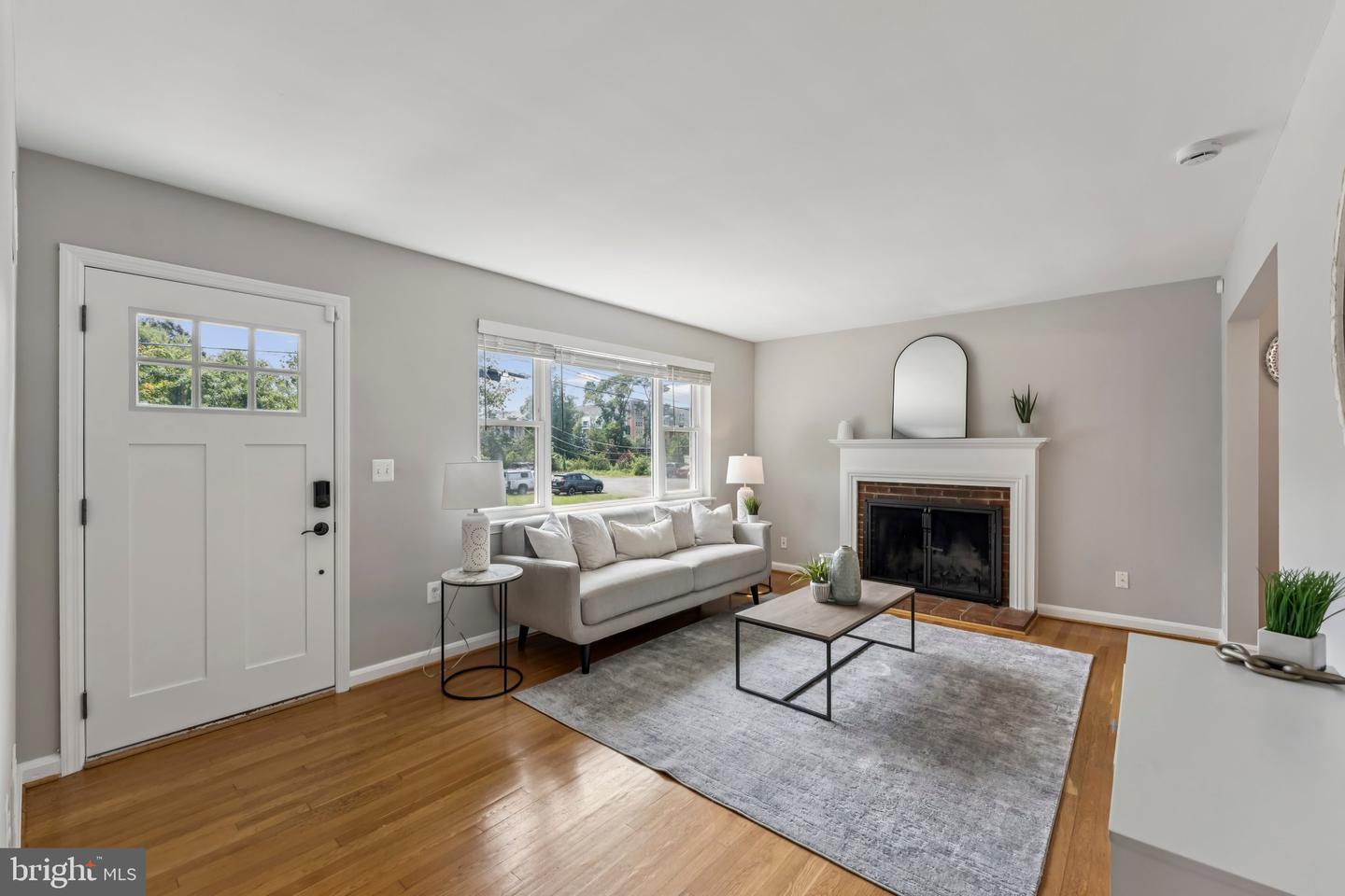 109 FALLS AVE, FALLS CHURCH, Virginia 22046, 3 Bedrooms Bedrooms, ,2 BathroomsBathrooms,Residential,For sale,109 FALLS AVE,VAFA2003224 MLS # VAFA2003224