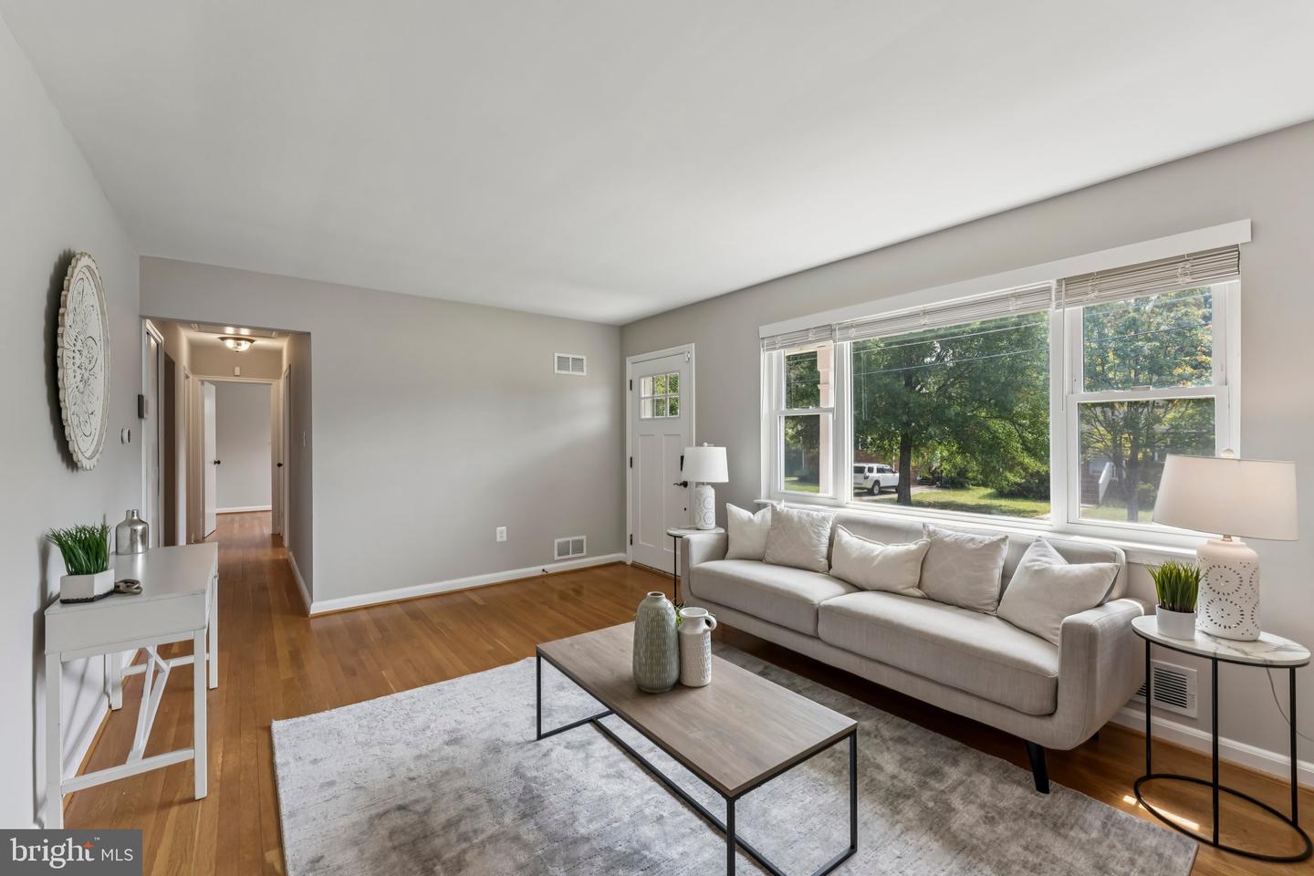 109 FALLS AVE, FALLS CHURCH, Virginia 22046, 3 Bedrooms Bedrooms, ,2 BathroomsBathrooms,Residential,For sale,109 FALLS AVE,VAFA2003224 MLS # VAFA2003224