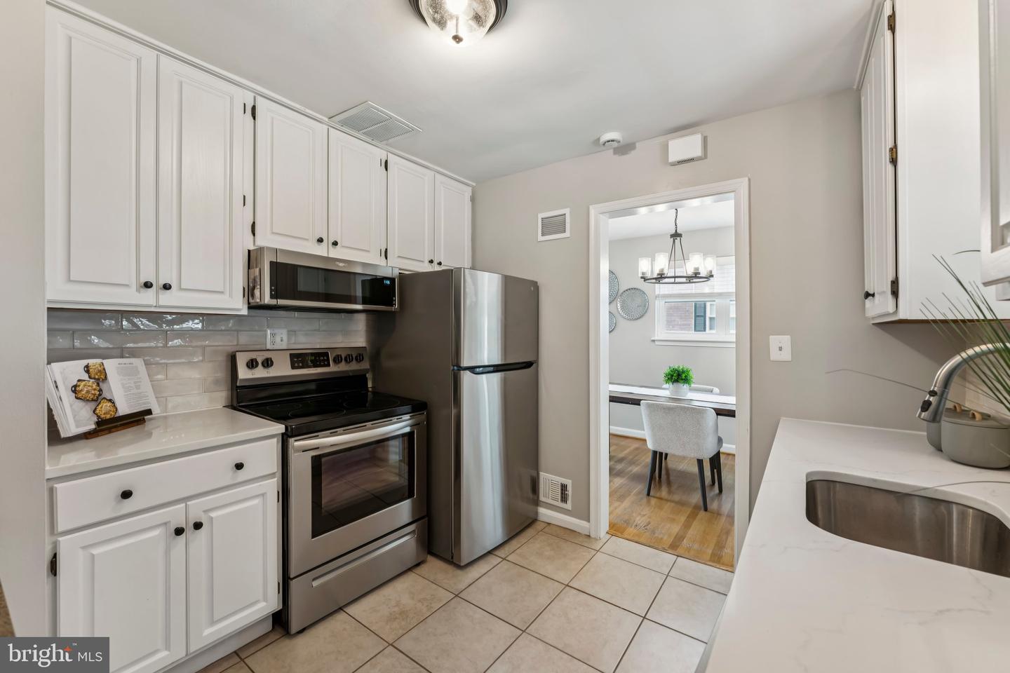 109 FALLS AVE, FALLS CHURCH, Virginia 22046, 3 Bedrooms Bedrooms, ,2 BathroomsBathrooms,Residential,For sale,109 FALLS AVE,VAFA2003224 MLS # VAFA2003224