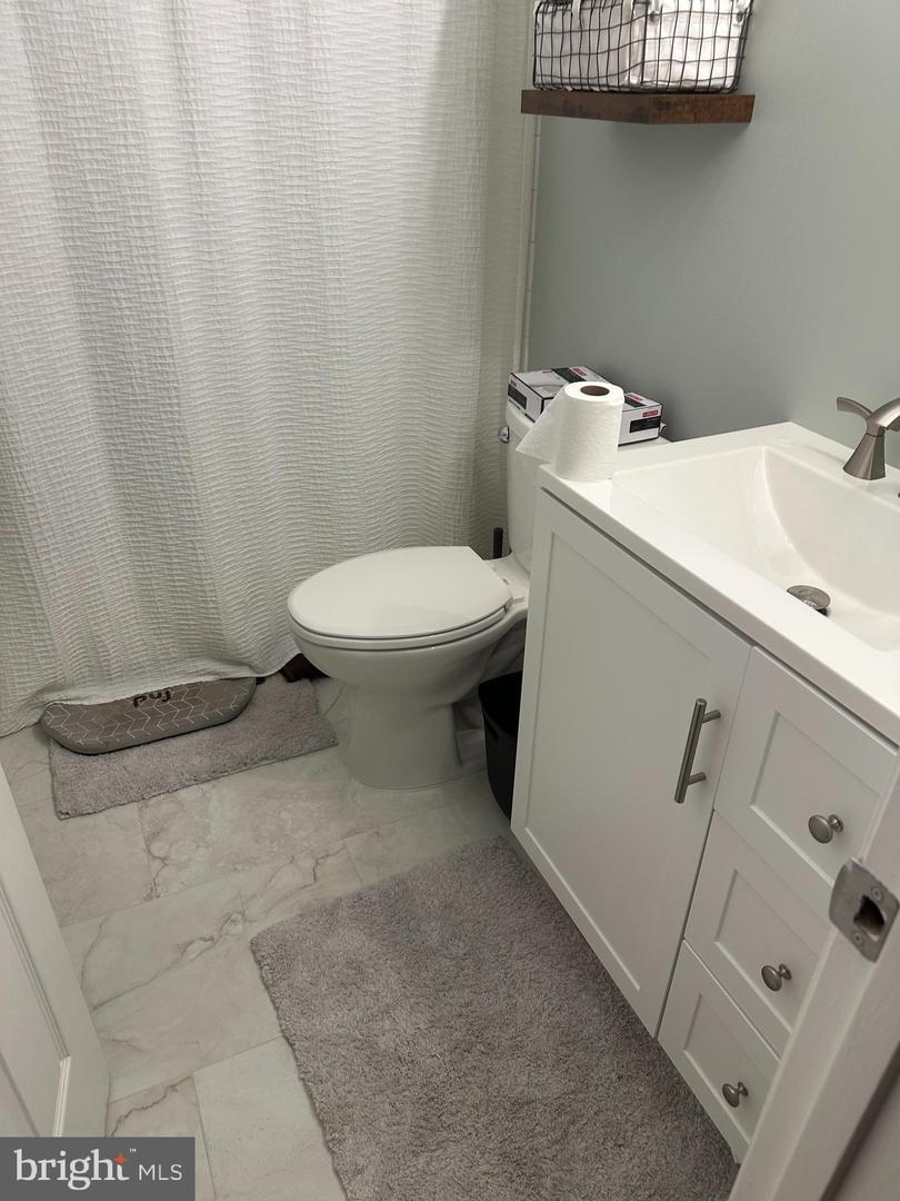 14215 BEDDINGFIELD WAY, CENTREVILLE, Virginia 20121, 3 Bedrooms Bedrooms, ,2 BathroomsBathrooms,Residential,For sale,14215 BEDDINGFIELD WAY,VAFX2262038 MLS # VAFX2262038