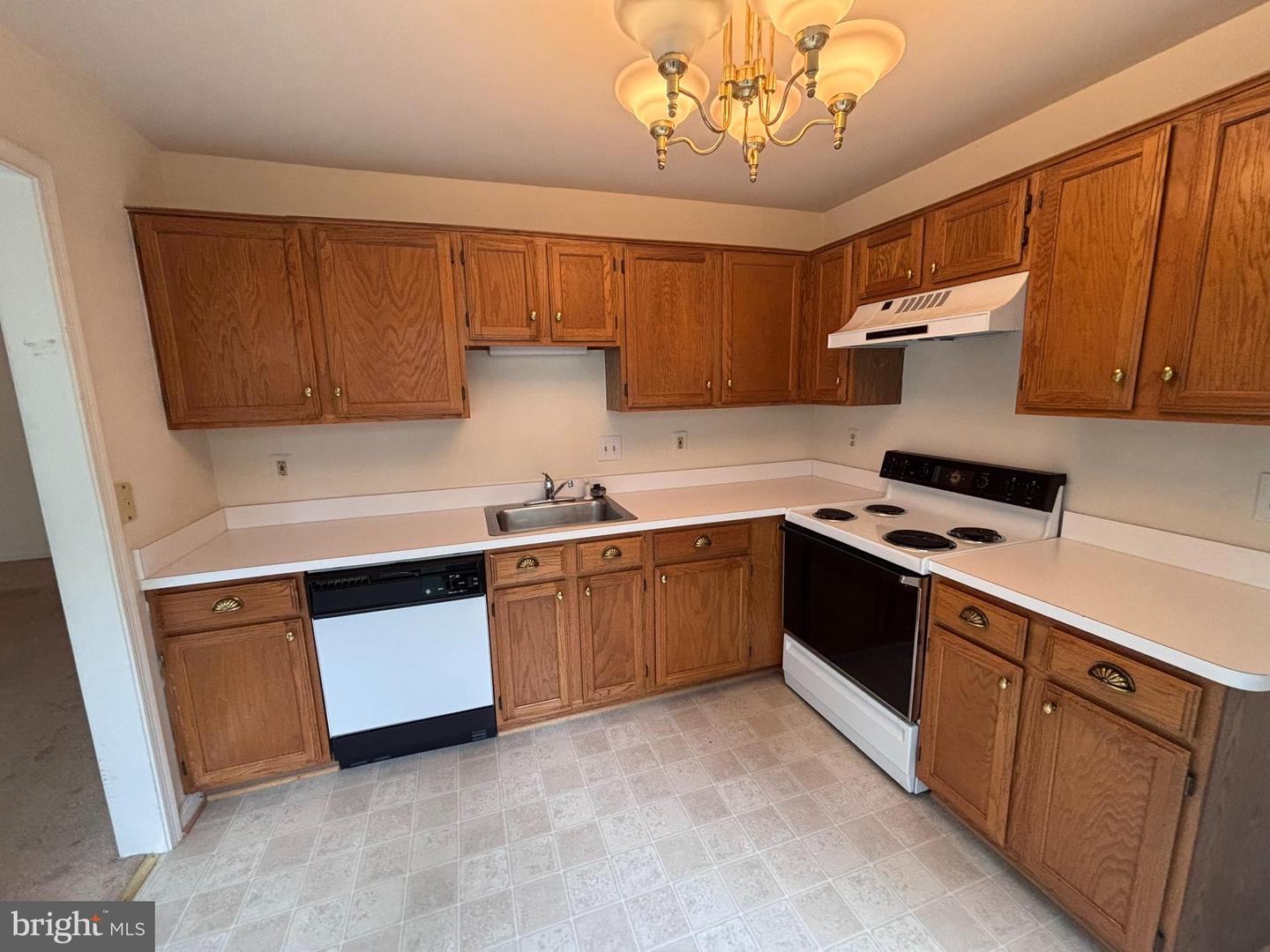 8128 BAYONET WAY #203, MANASSAS, Virginia 20109, 2 Bedrooms Bedrooms, ,2 BathroomsBathrooms,Residential,For sale,8128 BAYONET WAY #203,VAPW2101774 MLS # VAPW2101774