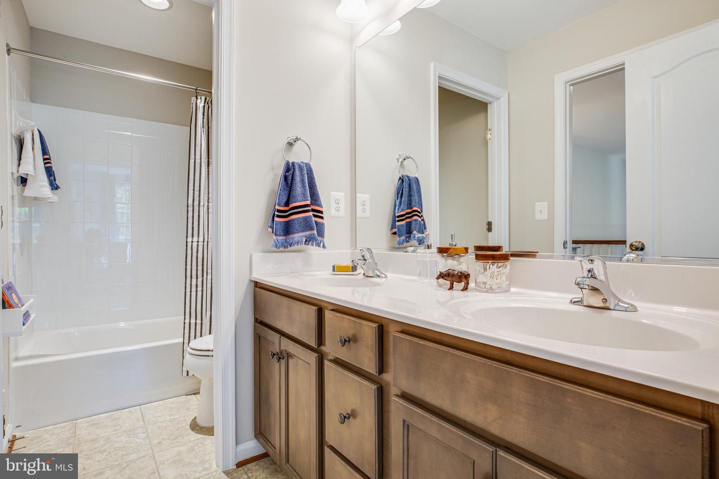 11120 BRANDERMILL PARK, SPOTSYLVANIA, Virginia 22551, 6 Bedrooms Bedrooms, ,4 BathroomsBathrooms,Residential,For sale,11120 BRANDERMILL PARK,VASP2035564 MLS # VASP2035564