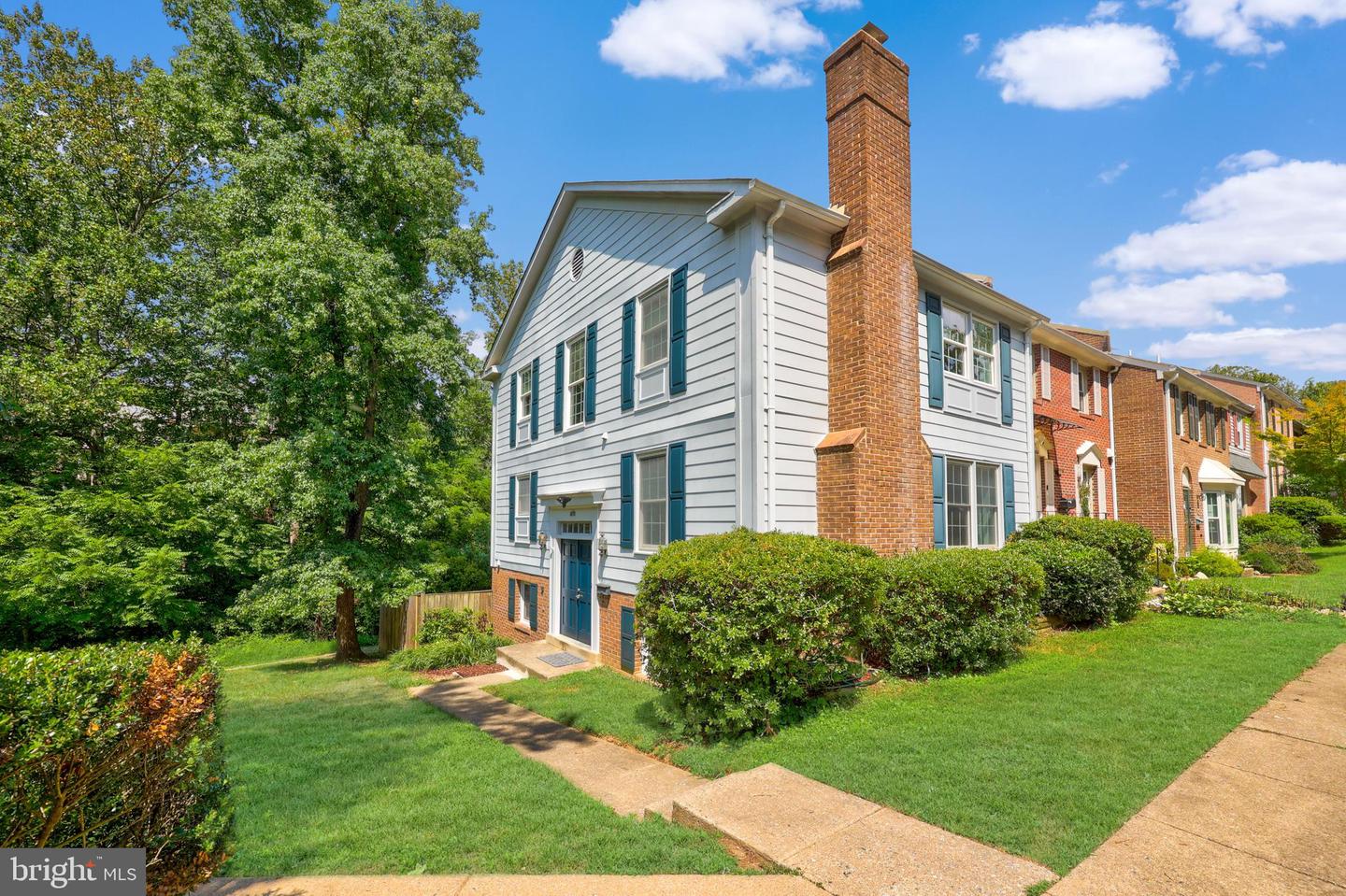 8070 SLEEPY VIEW LN, SPRINGFIELD, Virginia 22153, 4 Bedrooms Bedrooms, ,2 BathroomsBathrooms,Residential,For sale,8070 SLEEPY VIEW LN,VAFX2250020 MLS # VAFX2250020