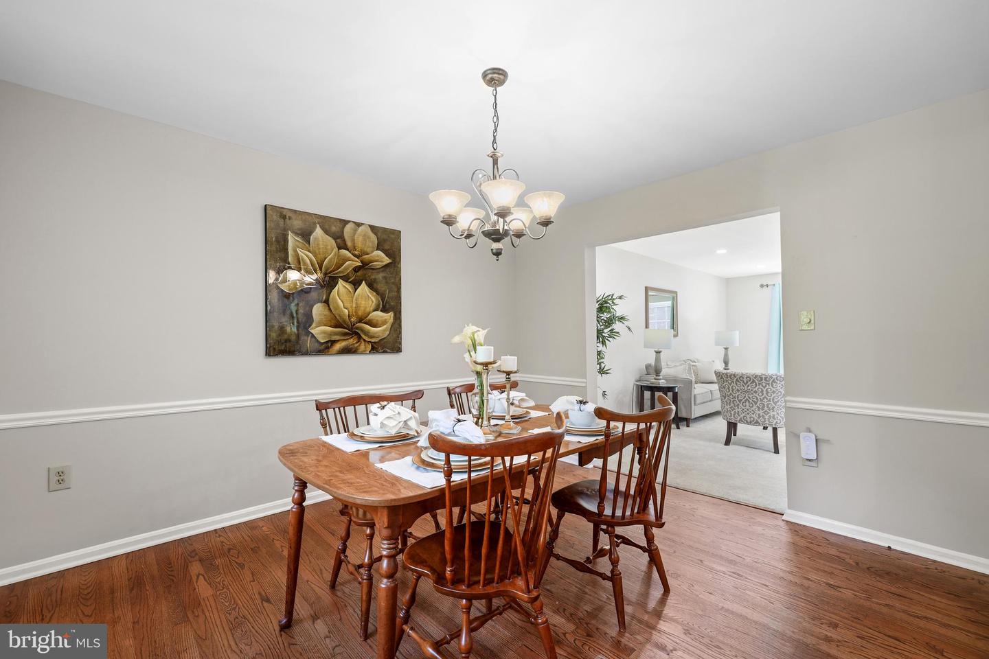 8070 SLEEPY VIEW LN, SPRINGFIELD, Virginia 22153, 4 Bedrooms Bedrooms, ,2 BathroomsBathrooms,Residential,For sale,8070 SLEEPY VIEW LN,VAFX2250020 MLS # VAFX2250020