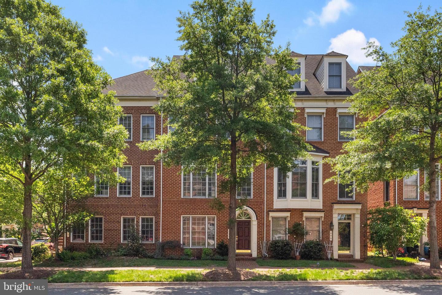 454 FERDINAND DAY DR, ALEXANDRIA, Virginia 22304, 4 Bedrooms Bedrooms, ,3 BathroomsBathrooms,Residential,For sale,454 FERDINAND DAY DR,VAAX2047654 MLS # VAAX2047654