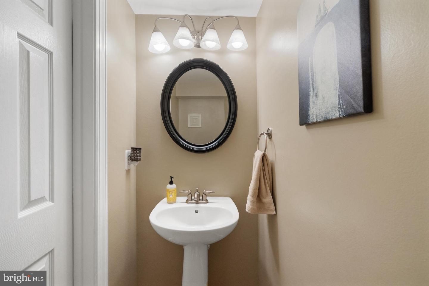 454 FERDINAND DAY DR, ALEXANDRIA, Virginia 22304, 4 Bedrooms Bedrooms, ,3 BathroomsBathrooms,Residential,For sale,454 FERDINAND DAY DR,VAAX2047654 MLS # VAAX2047654
