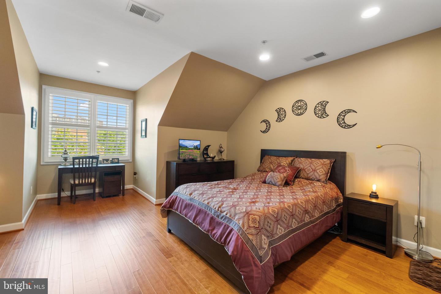 454 FERDINAND DAY DR, ALEXANDRIA, Virginia 22304, 4 Bedrooms Bedrooms, ,3 BathroomsBathrooms,Residential,For sale,454 FERDINAND DAY DR,VAAX2047654 MLS # VAAX2047654