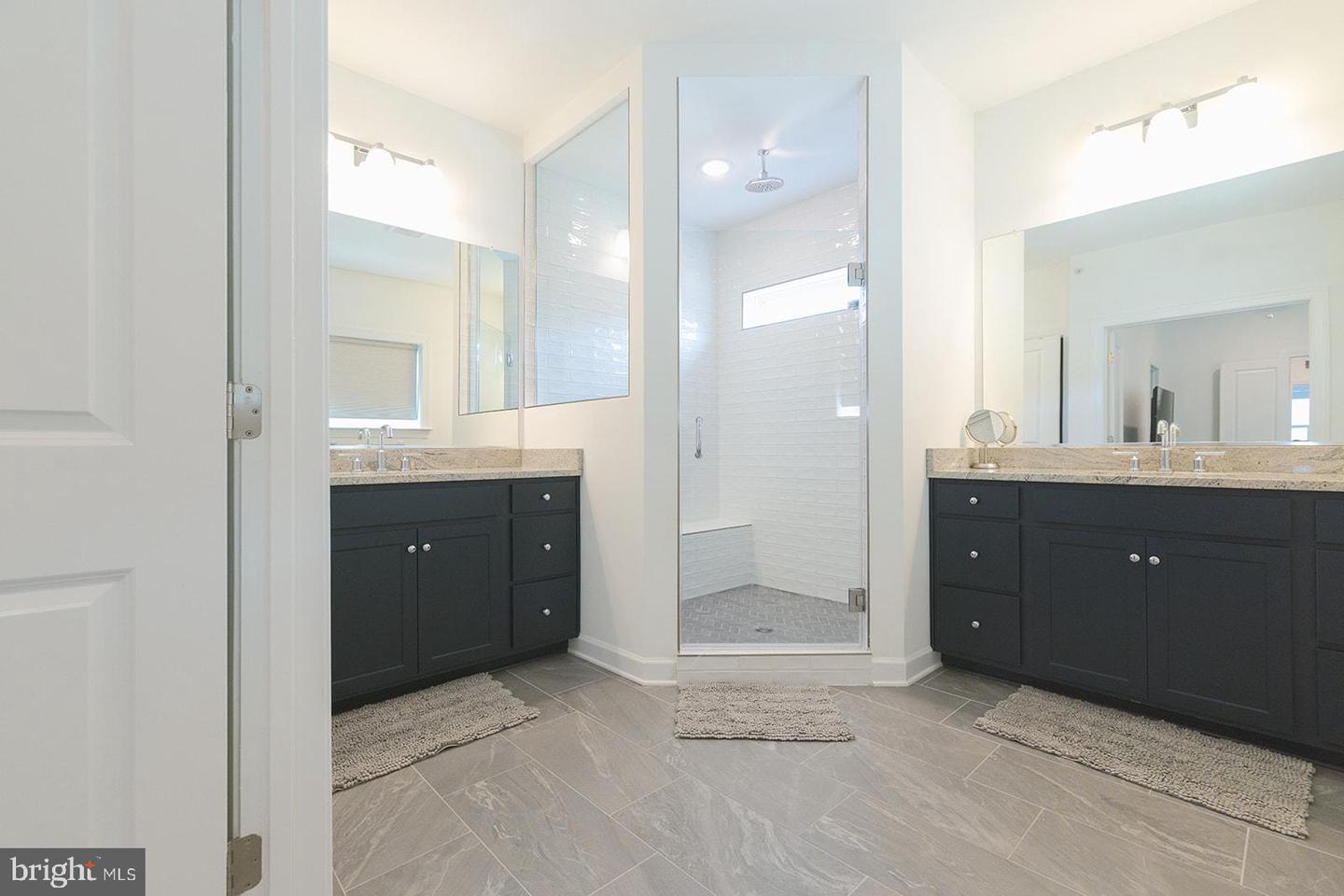 4965 LONGMIRE WAY, CHANTILLY, Virginia 20151, 5 Bedrooms Bedrooms, ,4 BathroomsBathrooms,Residential,For sale,4965 LONGMIRE WAY,VAFX2257262 MLS # VAFX2257262