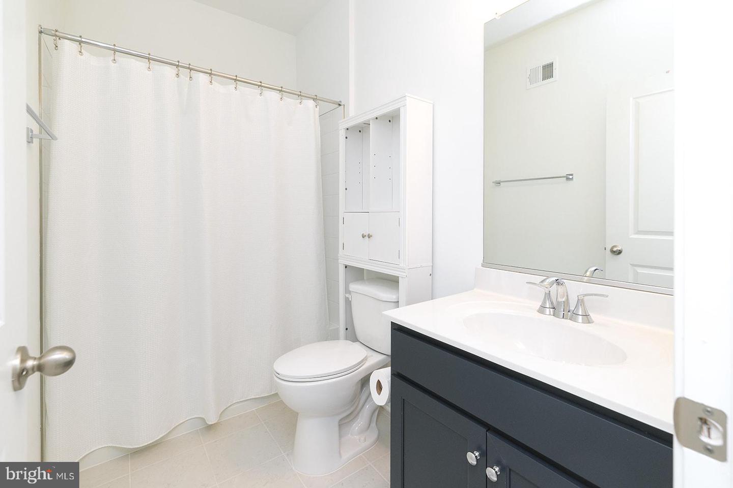 4965 LONGMIRE WAY, CHANTILLY, Virginia 20151, 5 Bedrooms Bedrooms, ,4 BathroomsBathrooms,Residential,For sale,4965 LONGMIRE WAY,VAFX2257262 MLS # VAFX2257262