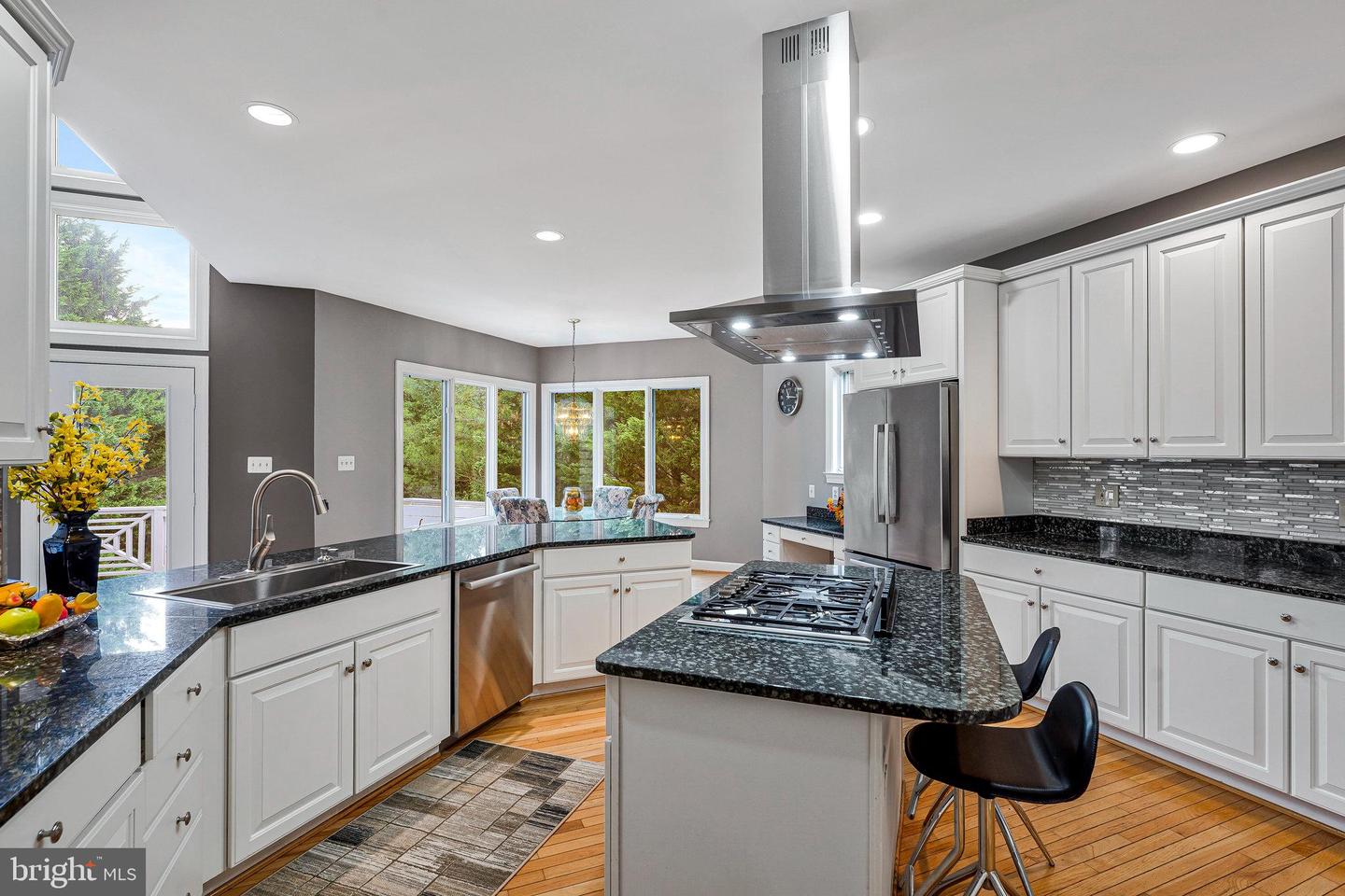 8818 JARRETT VALLEY DR, VIENNA, Virginia 22182, 5 Bedrooms Bedrooms, ,4 BathroomsBathrooms,Residential,For sale,8818 JARRETT VALLEY DR,VAFX2260080 MLS # VAFX2260080