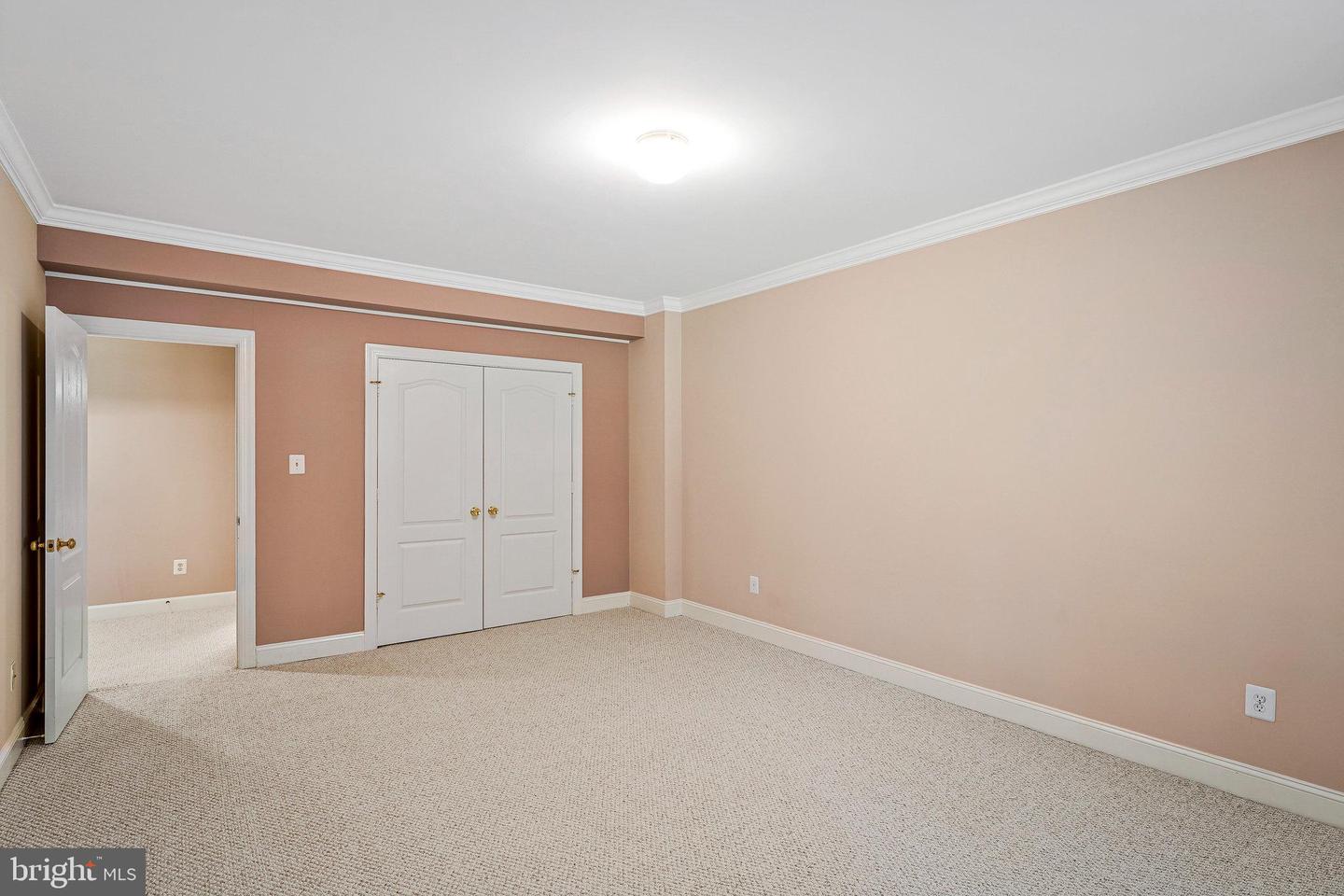 8818 JARRETT VALLEY DR, VIENNA, Virginia 22182, 5 Bedrooms Bedrooms, ,4 BathroomsBathrooms,Residential,For sale,8818 JARRETT VALLEY DR,VAFX2260080 MLS # VAFX2260080