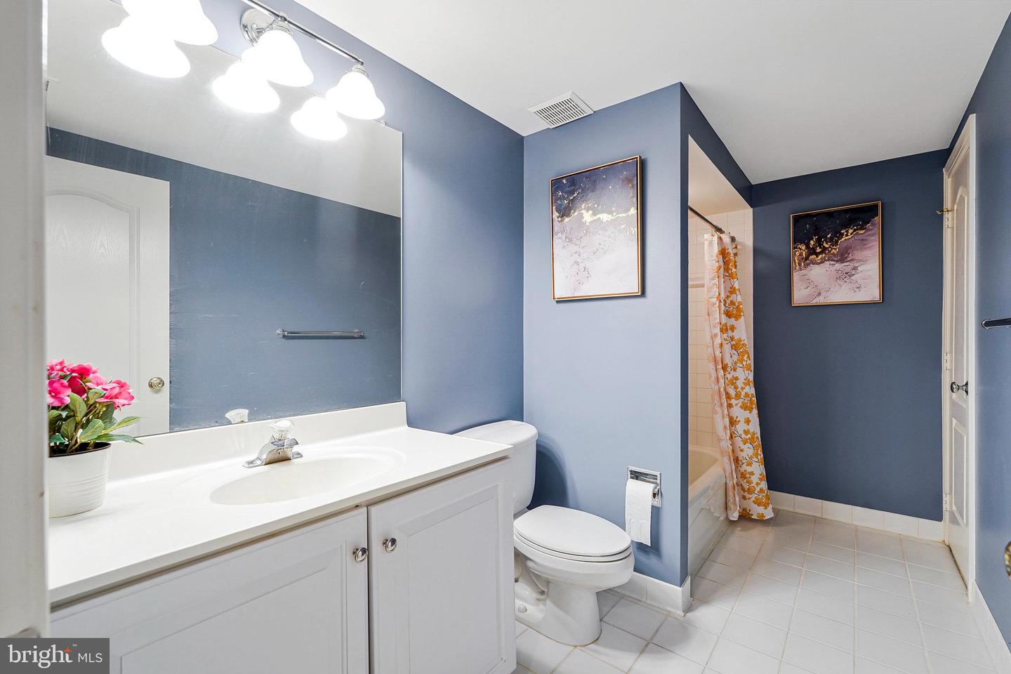 8818 JARRETT VALLEY DR, VIENNA, Virginia 22182, 5 Bedrooms Bedrooms, ,4 BathroomsBathrooms,Residential,For sale,8818 JARRETT VALLEY DR,VAFX2260080 MLS # VAFX2260080