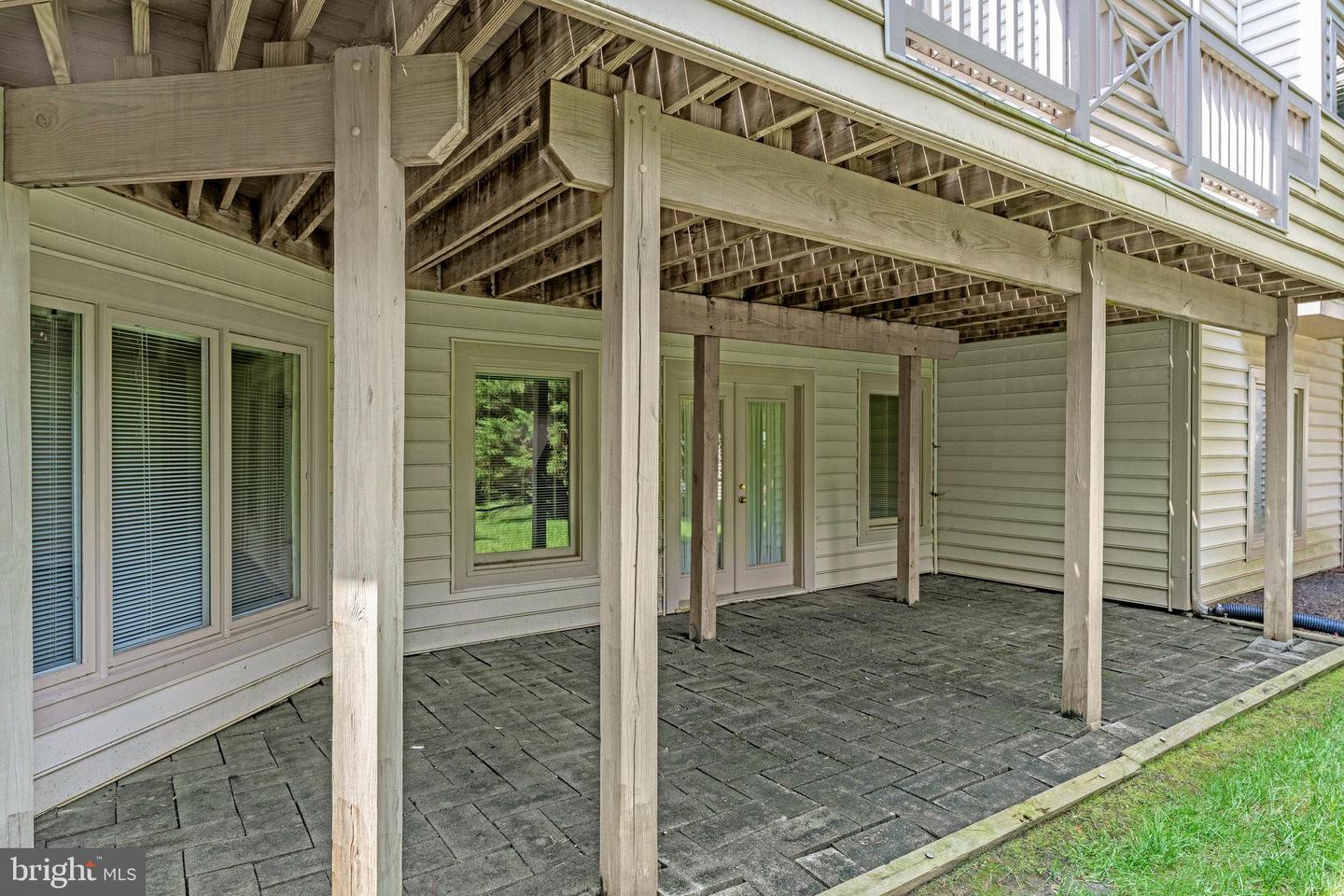 8818 JARRETT VALLEY DR, VIENNA, Virginia 22182, 5 Bedrooms Bedrooms, ,4 BathroomsBathrooms,Residential,For sale,8818 JARRETT VALLEY DR,VAFX2260080 MLS # VAFX2260080
