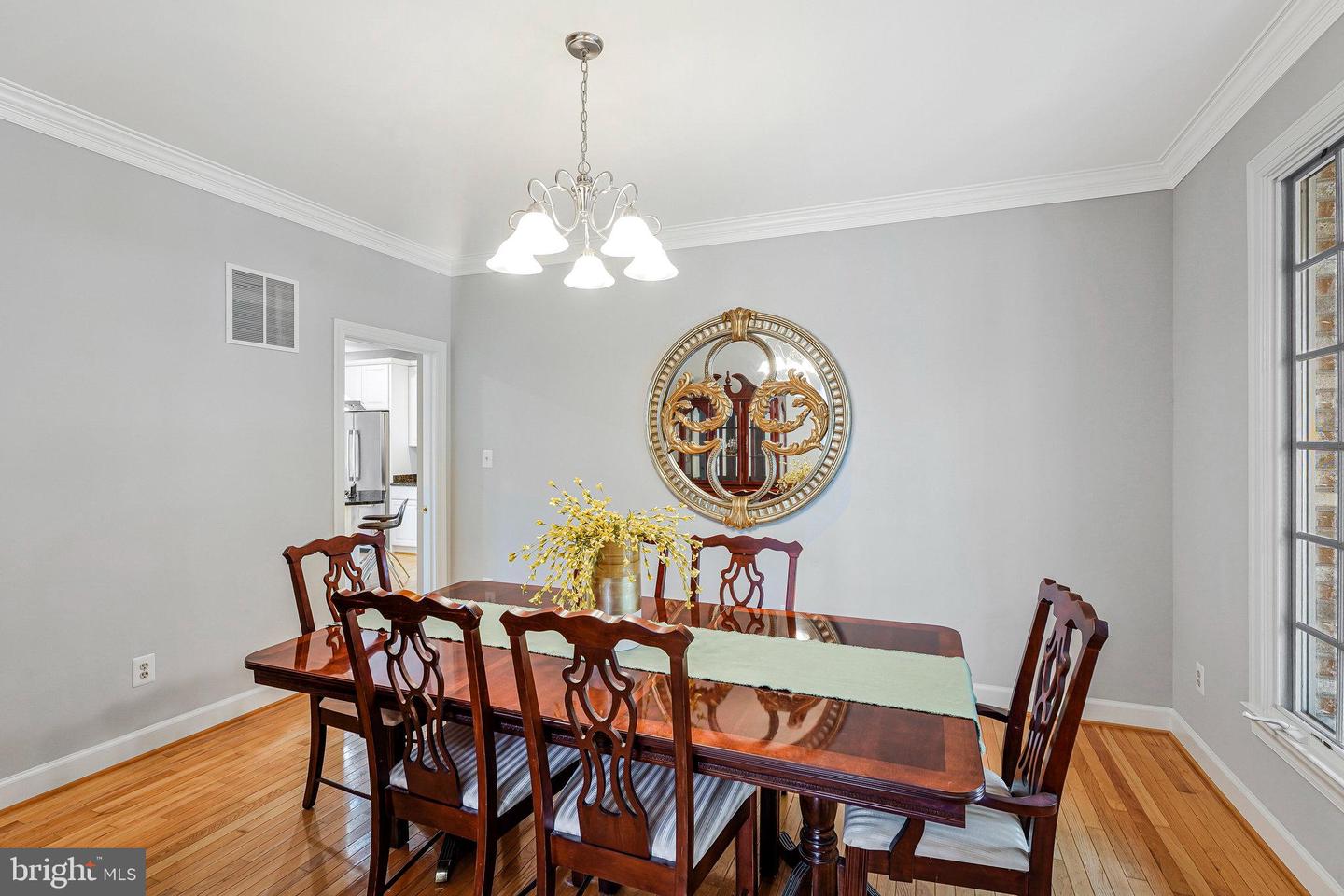 8818 JARRETT VALLEY DR, VIENNA, Virginia 22182, 5 Bedrooms Bedrooms, ,4 BathroomsBathrooms,Residential,For sale,8818 JARRETT VALLEY DR,VAFX2260080 MLS # VAFX2260080
