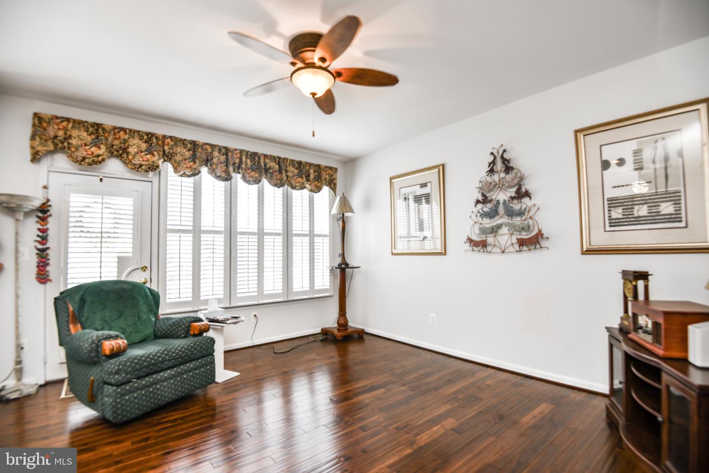 3607 MAUCHLEY CT, WARRENTON, Virginia 20187, 2 Bedrooms Bedrooms, ,2 BathroomsBathrooms,Residential,For sale,3607 MAUCHLEY CT,VAFQ2017868 MLS # VAFQ2017868