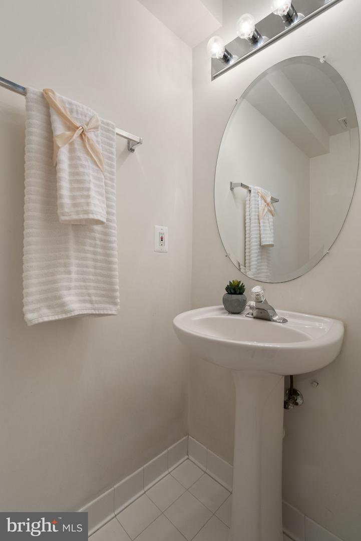 2995 STOCKHOLM WAY, WOODBRIDGE, Virginia 22191, 3 Bedrooms Bedrooms, 7 Rooms Rooms,2 BathroomsBathrooms,Residential,For sale,2995 STOCKHOLM WAY,VAPW2101286 MLS # VAPW2101286