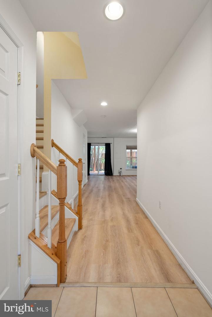 2995 STOCKHOLM WAY, WOODBRIDGE, Virginia 22191, 3 Bedrooms Bedrooms, 7 Rooms Rooms,2 BathroomsBathrooms,Residential,For sale,2995 STOCKHOLM WAY,VAPW2101286 MLS # VAPW2101286