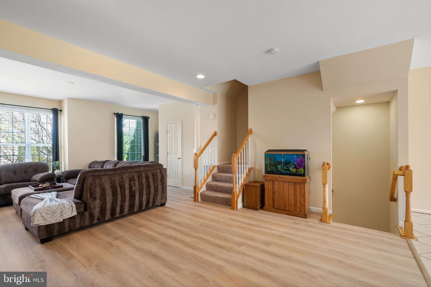 2995 STOCKHOLM WAY, WOODBRIDGE, Virginia 22191, 3 Bedrooms Bedrooms, 7 Rooms Rooms,2 BathroomsBathrooms,Residential,For sale,2995 STOCKHOLM WAY,VAPW2101286 MLS # VAPW2101286