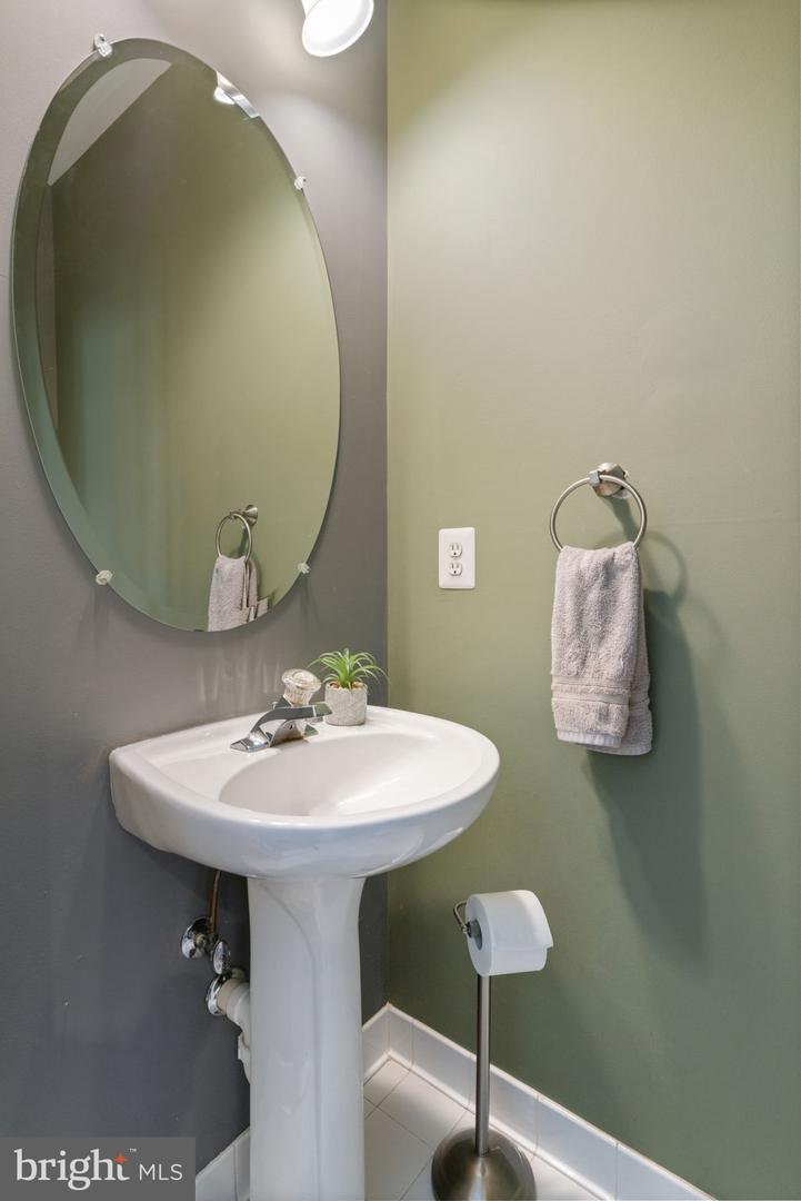 2995 STOCKHOLM WAY, WOODBRIDGE, Virginia 22191, 3 Bedrooms Bedrooms, 7 Rooms Rooms,2 BathroomsBathrooms,Residential,For sale,2995 STOCKHOLM WAY,VAPW2101286 MLS # VAPW2101286