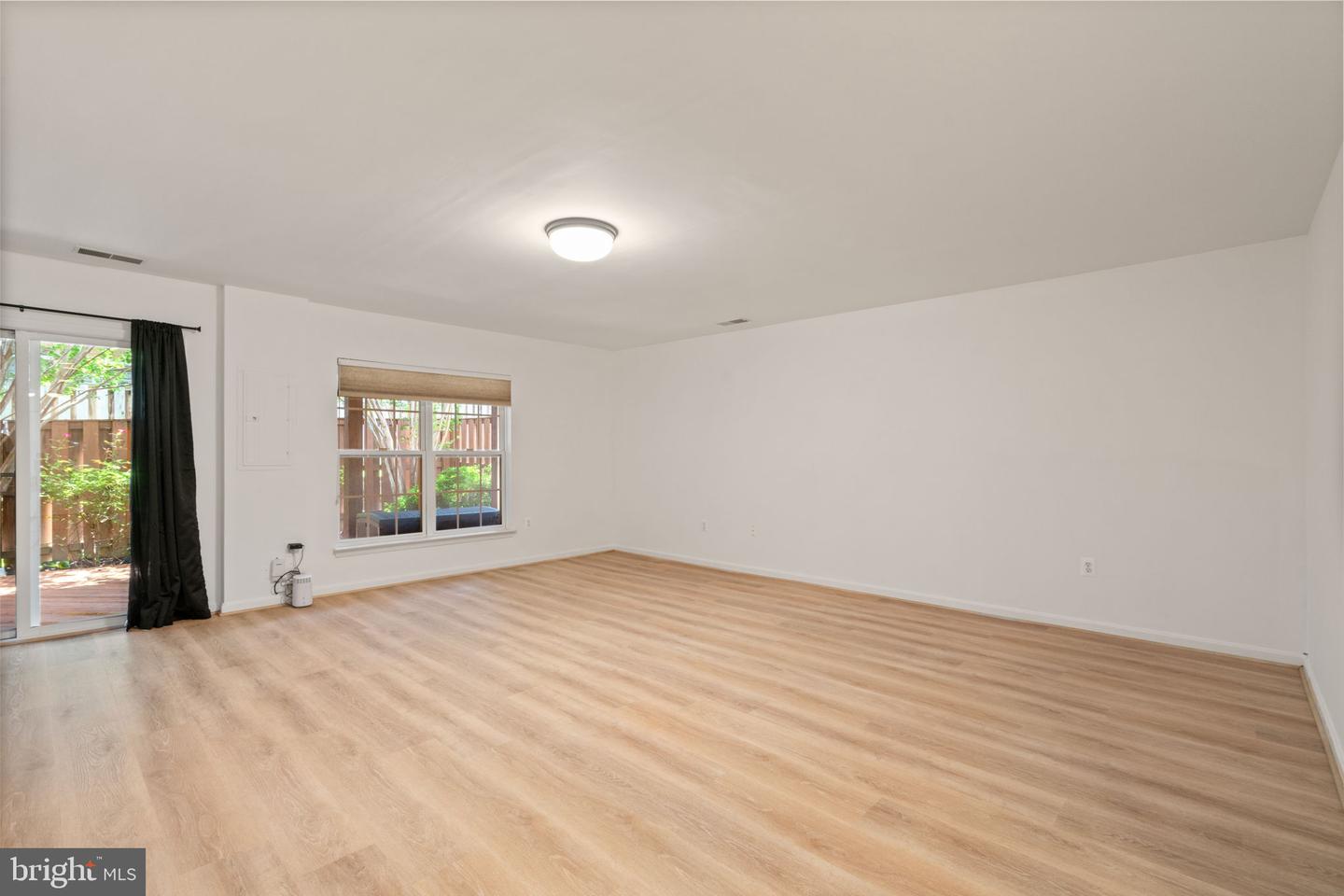 2995 STOCKHOLM WAY, WOODBRIDGE, Virginia 22191, 3 Bedrooms Bedrooms, 7 Rooms Rooms,2 BathroomsBathrooms,Residential,For sale,2995 STOCKHOLM WAY,VAPW2101286 MLS # VAPW2101286