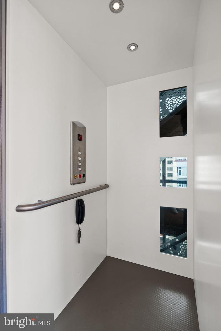 912 F ST NW #905, WASHINGTON, District Of Columbia 20004, 5 Bedrooms Bedrooms, ,4 BathroomsBathrooms,Residential,For sale,912 F ST NW #905,DCDC2215568 MLS # DCDC2215568