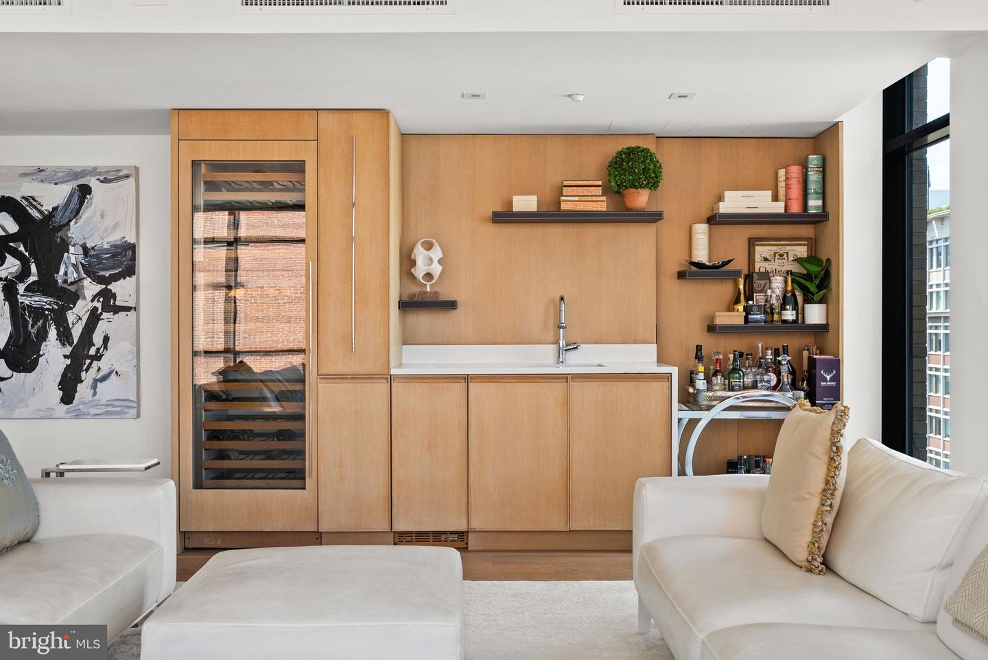 912 F ST NW #905, WASHINGTON, District Of Columbia 20004, 5 Bedrooms Bedrooms, ,4 BathroomsBathrooms,Residential,For sale,912 F ST NW #905,DCDC2215568 MLS # DCDC2215568