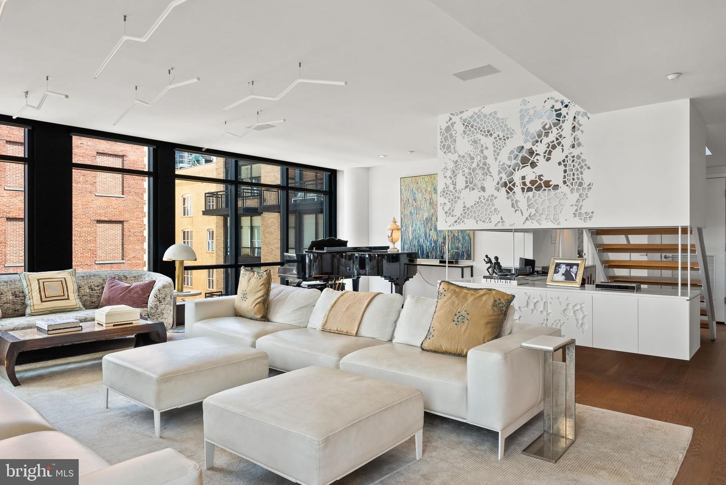 912 F ST NW #905, WASHINGTON, District Of Columbia 20004, 5 Bedrooms Bedrooms, ,4 BathroomsBathrooms,Residential,For sale,912 F ST NW #905,DCDC2215568 MLS # DCDC2215568