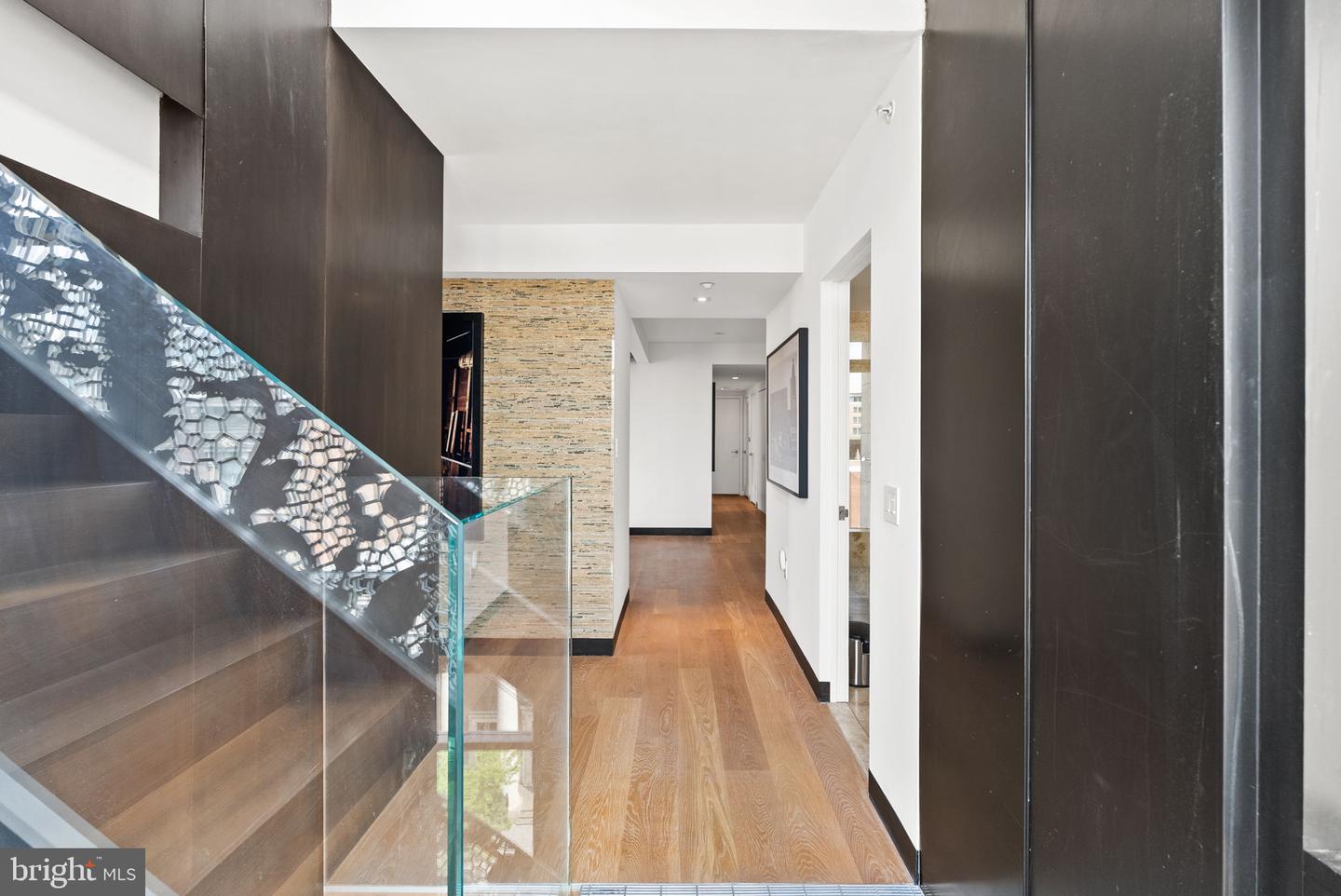 912 F ST NW #905, WASHINGTON, District Of Columbia 20004, 5 Bedrooms Bedrooms, ,4 BathroomsBathrooms,Residential,For sale,912 F ST NW #905,DCDC2215568 MLS # DCDC2215568