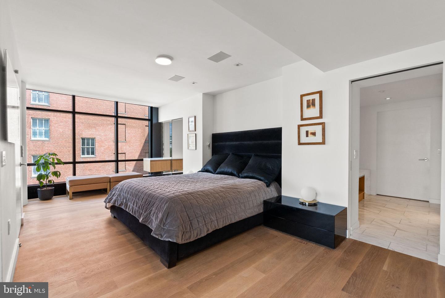 912 F ST NW #905, WASHINGTON, District Of Columbia 20004, 5 Bedrooms Bedrooms, ,4 BathroomsBathrooms,Residential,For sale,912 F ST NW #905,DCDC2215568 MLS # DCDC2215568