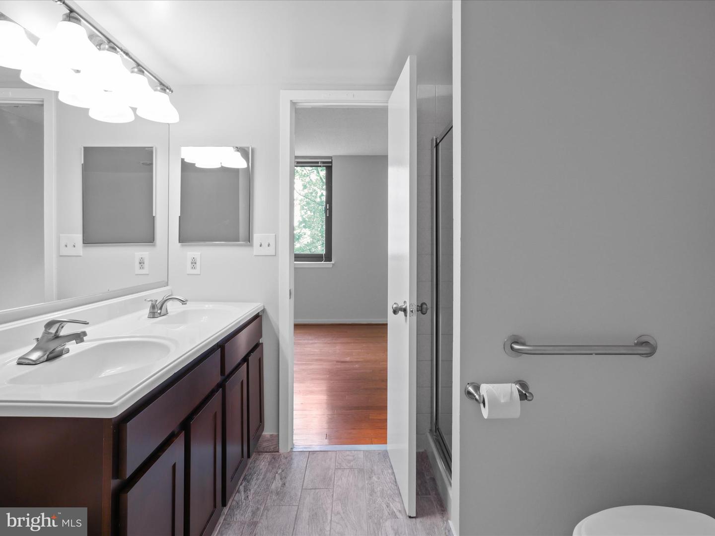5505 SEMINARY RD #505N, FALLS CHURCH, Virginia 22041, 3 Bedrooms Bedrooms, ,2 BathroomsBathrooms,Residential,For sale,5505 SEMINARY RD #505N,VAFX2261902 MLS # VAFX2261902