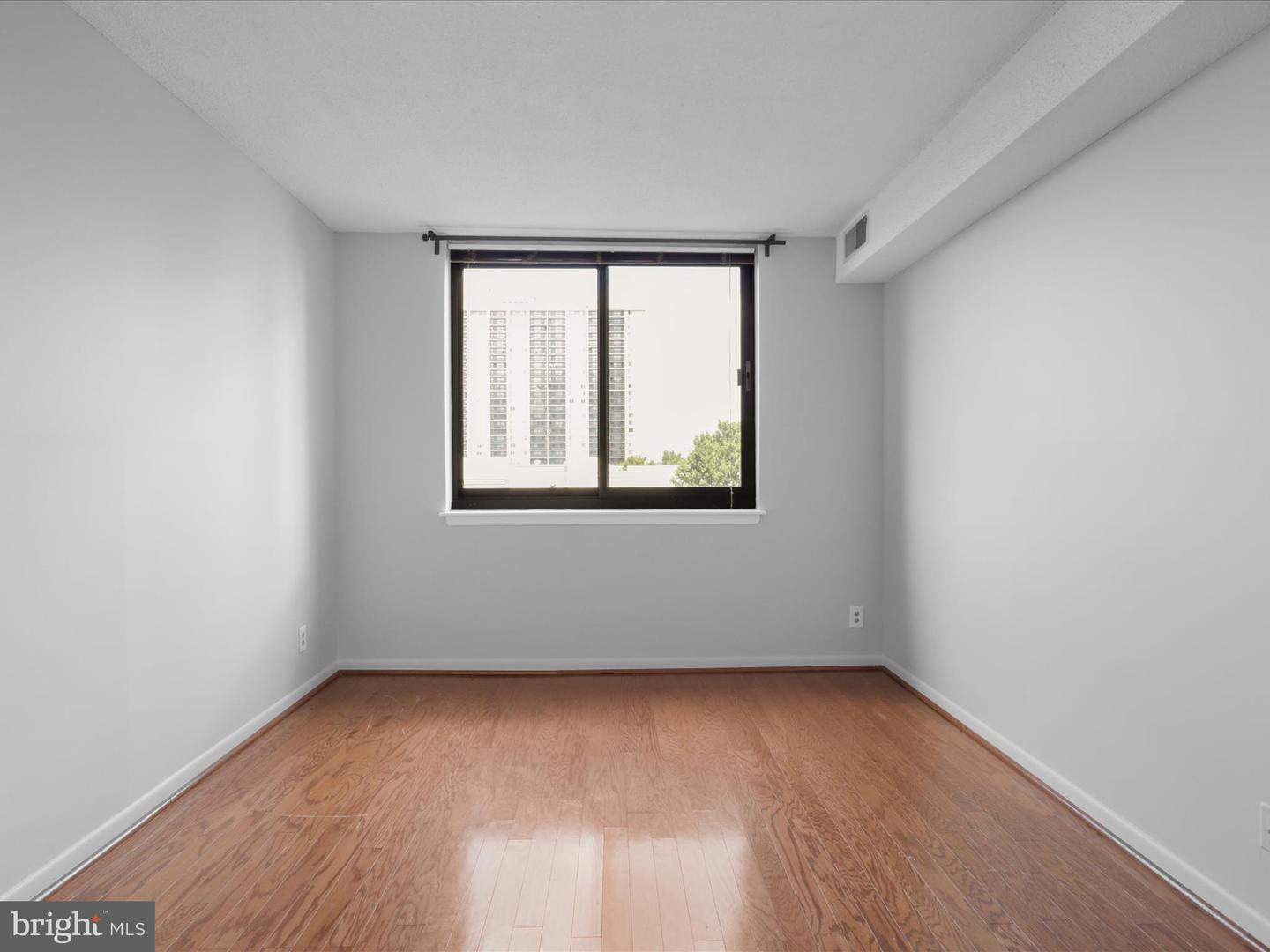 5505 SEMINARY RD #505N, FALLS CHURCH, Virginia 22041, 3 Bedrooms Bedrooms, ,2 BathroomsBathrooms,Residential,For sale,5505 SEMINARY RD #505N,VAFX2261902 MLS # VAFX2261902