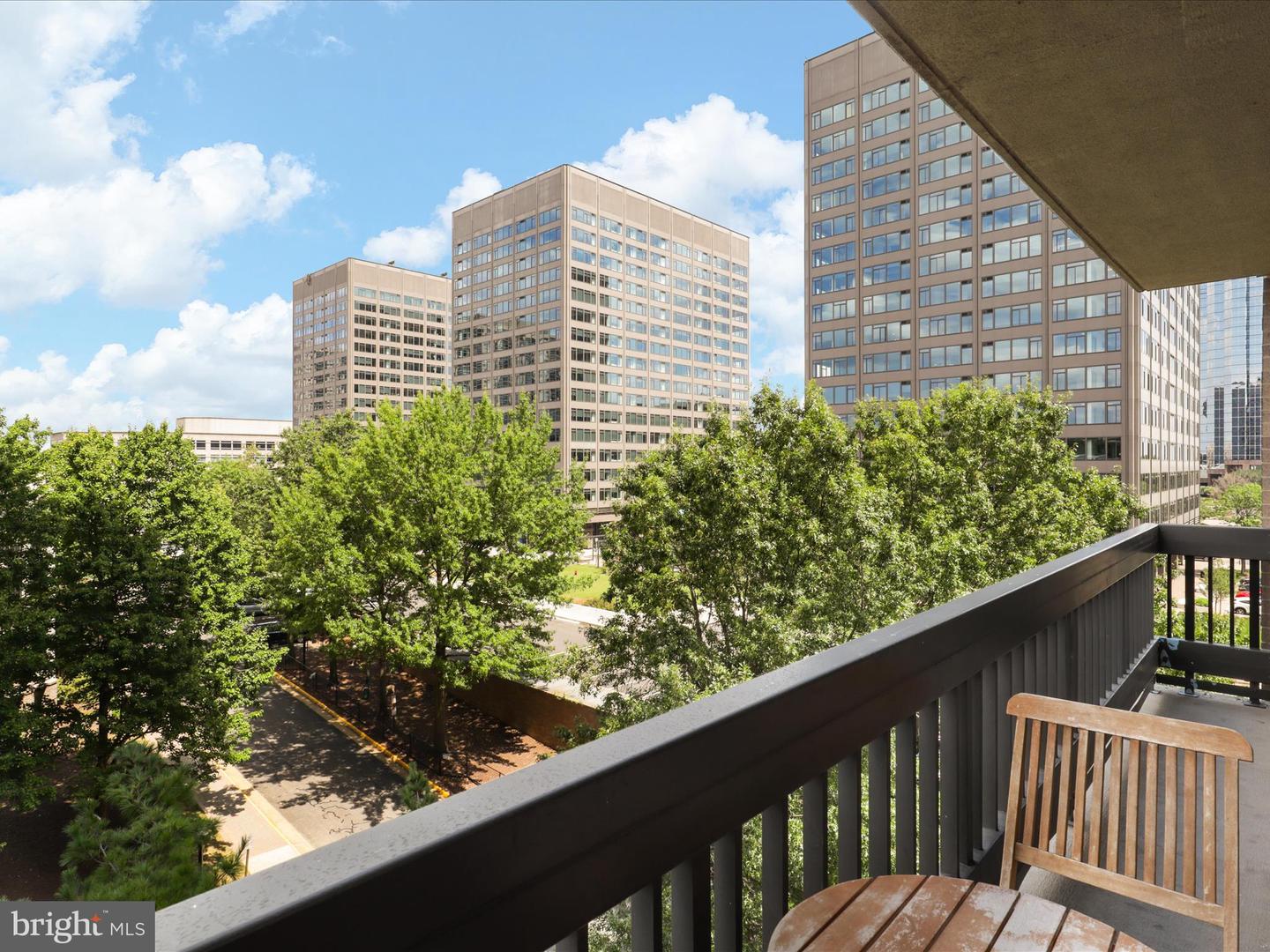 5505 SEMINARY RD #505N, FALLS CHURCH, Virginia 22041, 3 Bedrooms Bedrooms, ,2 BathroomsBathrooms,Residential,For sale,5505 SEMINARY RD #505N,VAFX2261902 MLS # VAFX2261902