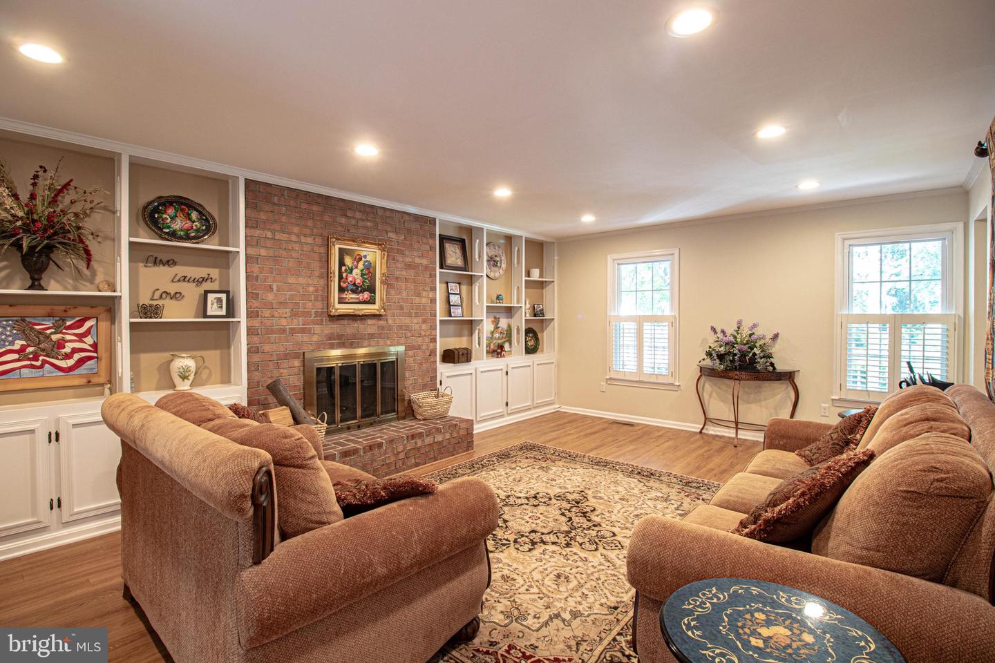 10329 ZION DR, FAIRFAX, Virginia 22032, 4 Bedrooms Bedrooms, 7 Rooms Rooms,2 BathroomsBathrooms,Residential,For sale,10329 ZION DR,VAFX2261240 MLS # VAFX2261240