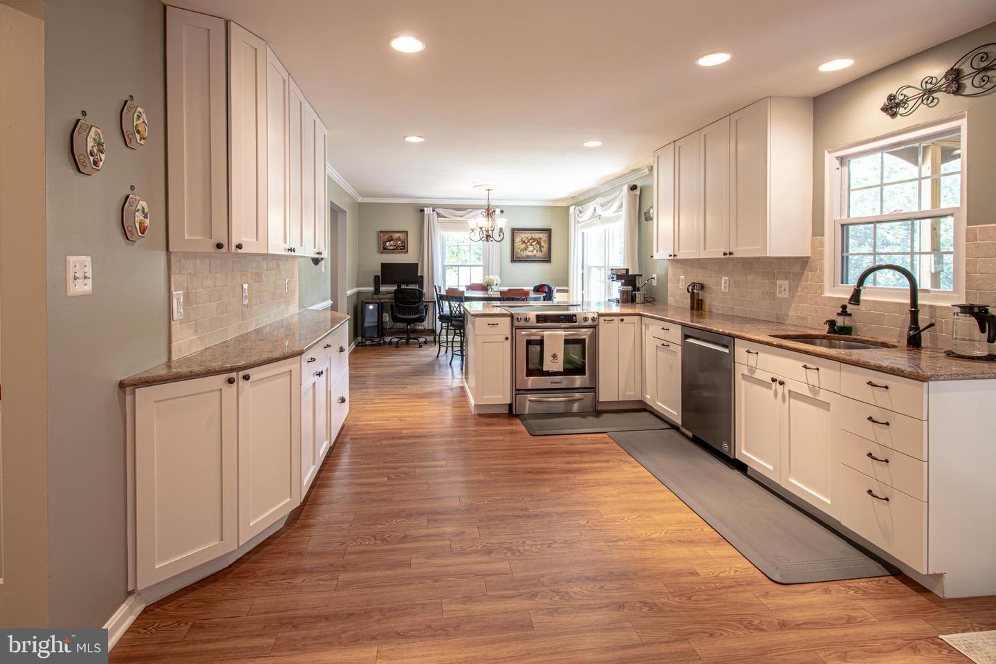 10329 ZION DR, FAIRFAX, Virginia 22032, 4 Bedrooms Bedrooms, 7 Rooms Rooms,2 BathroomsBathrooms,Residential,For sale,10329 ZION DR,VAFX2261240 MLS # VAFX2261240