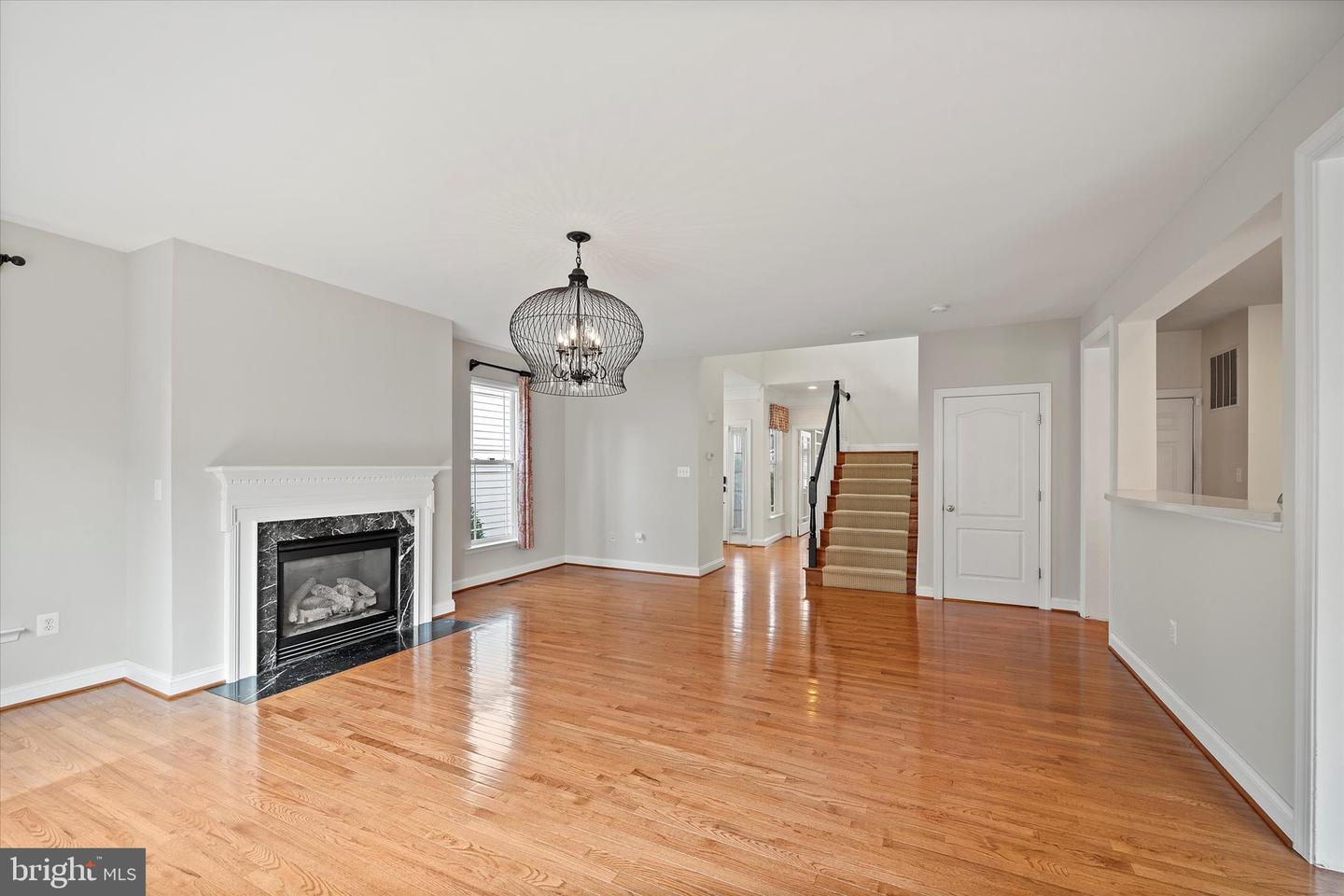 293 ARIEL DR NE, LEESBURG, Virginia 20176, 4 Bedrooms Bedrooms, ,3 BathroomsBathrooms,Residential,For sale,293 ARIEL DR NE,VALO2104542 MLS # VALO2104542