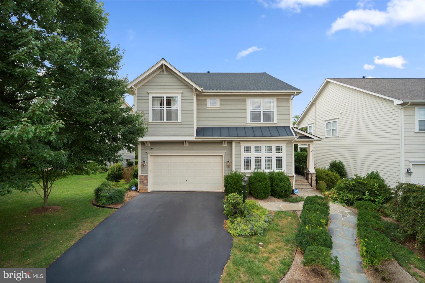 293 ARIEL DR NE, LEESBURG, Virginia 20176, 4 Bedrooms Bedrooms, ,3 BathroomsBathrooms,Residential,For sale,293 ARIEL DR NE,VALO2104542 MLS # VALO2104542