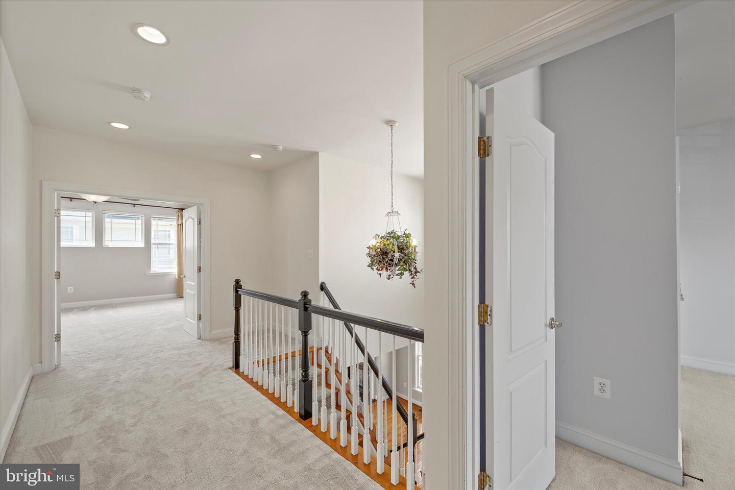 293 ARIEL DR NE, LEESBURG, Virginia 20176, 4 Bedrooms Bedrooms, ,3 BathroomsBathrooms,Residential,For sale,293 ARIEL DR NE,VALO2104542 MLS # VALO2104542