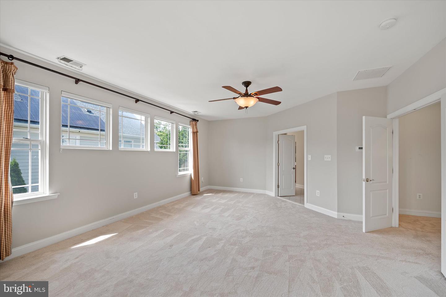 293 ARIEL DR NE, LEESBURG, Virginia 20176, 4 Bedrooms Bedrooms, ,3 BathroomsBathrooms,Residential,For sale,293 ARIEL DR NE,VALO2104542 MLS # VALO2104542