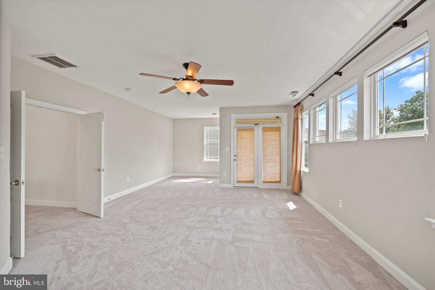 293 ARIEL DR NE, LEESBURG, Virginia 20176, 4 Bedrooms Bedrooms, ,3 BathroomsBathrooms,Residential,For sale,293 ARIEL DR NE,VALO2104542 MLS # VALO2104542