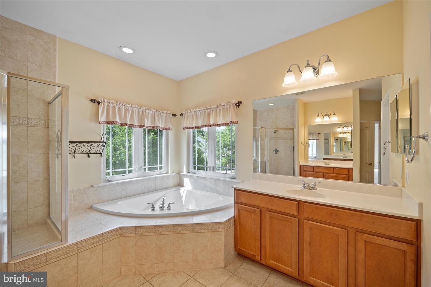 293 ARIEL DR NE, LEESBURG, Virginia 20176, 4 Bedrooms Bedrooms, ,3 BathroomsBathrooms,Residential,For sale,293 ARIEL DR NE,VALO2104542 MLS # VALO2104542