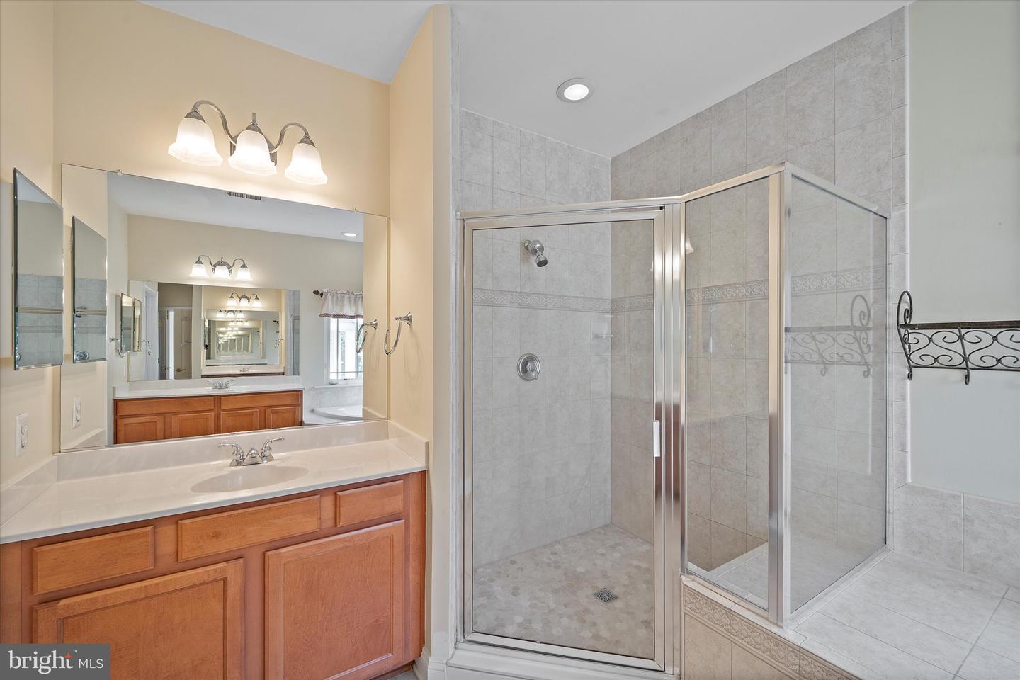 293 ARIEL DR NE, LEESBURG, Virginia 20176, 4 Bedrooms Bedrooms, ,3 BathroomsBathrooms,Residential,For sale,293 ARIEL DR NE,VALO2104542 MLS # VALO2104542
